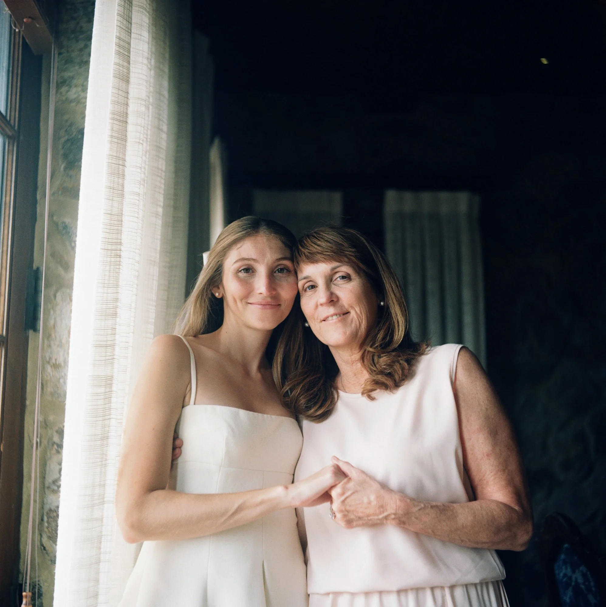29-upstate-new-york-documentary-wedding-photographer-film.jpg