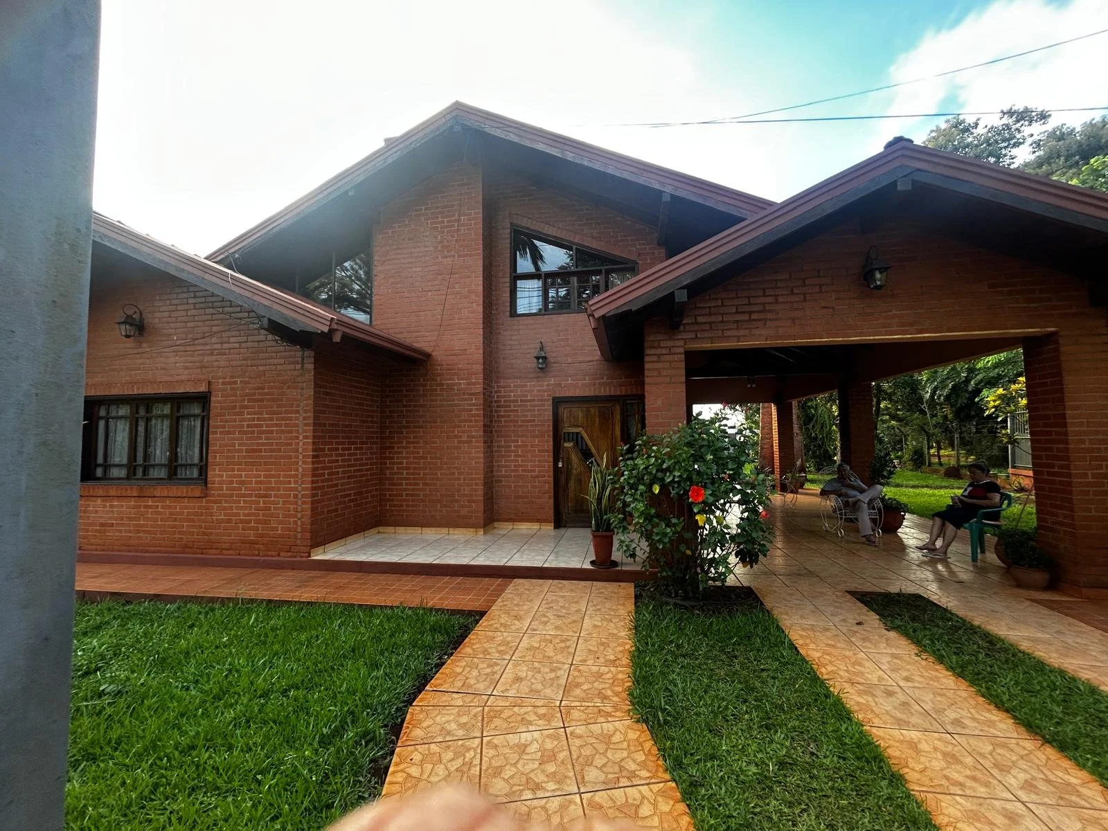 TE KOOP – Gezinswoning op centrale locatie in Hohenau langs ruta 6