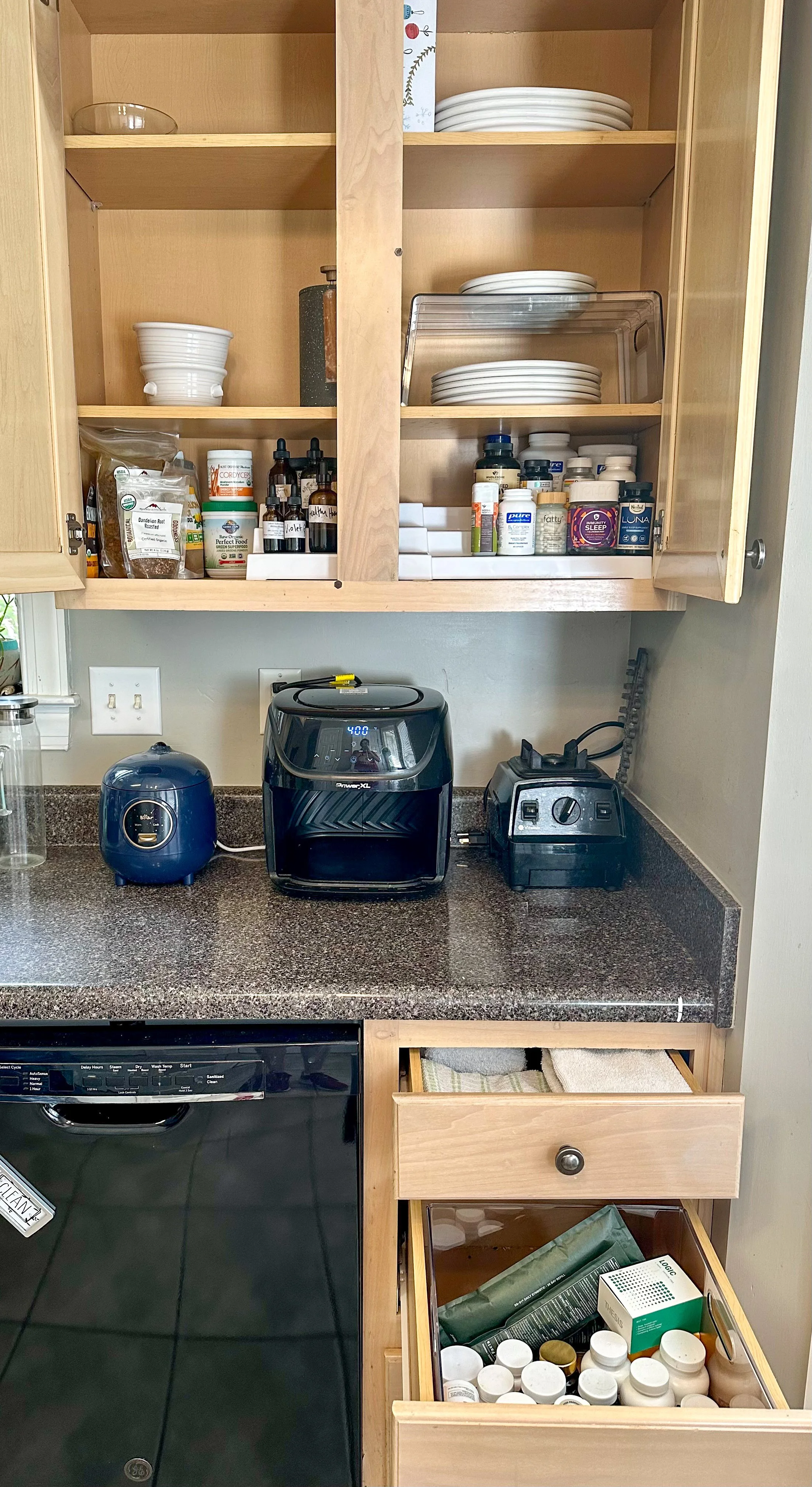 Kitchen - After 3.JPG