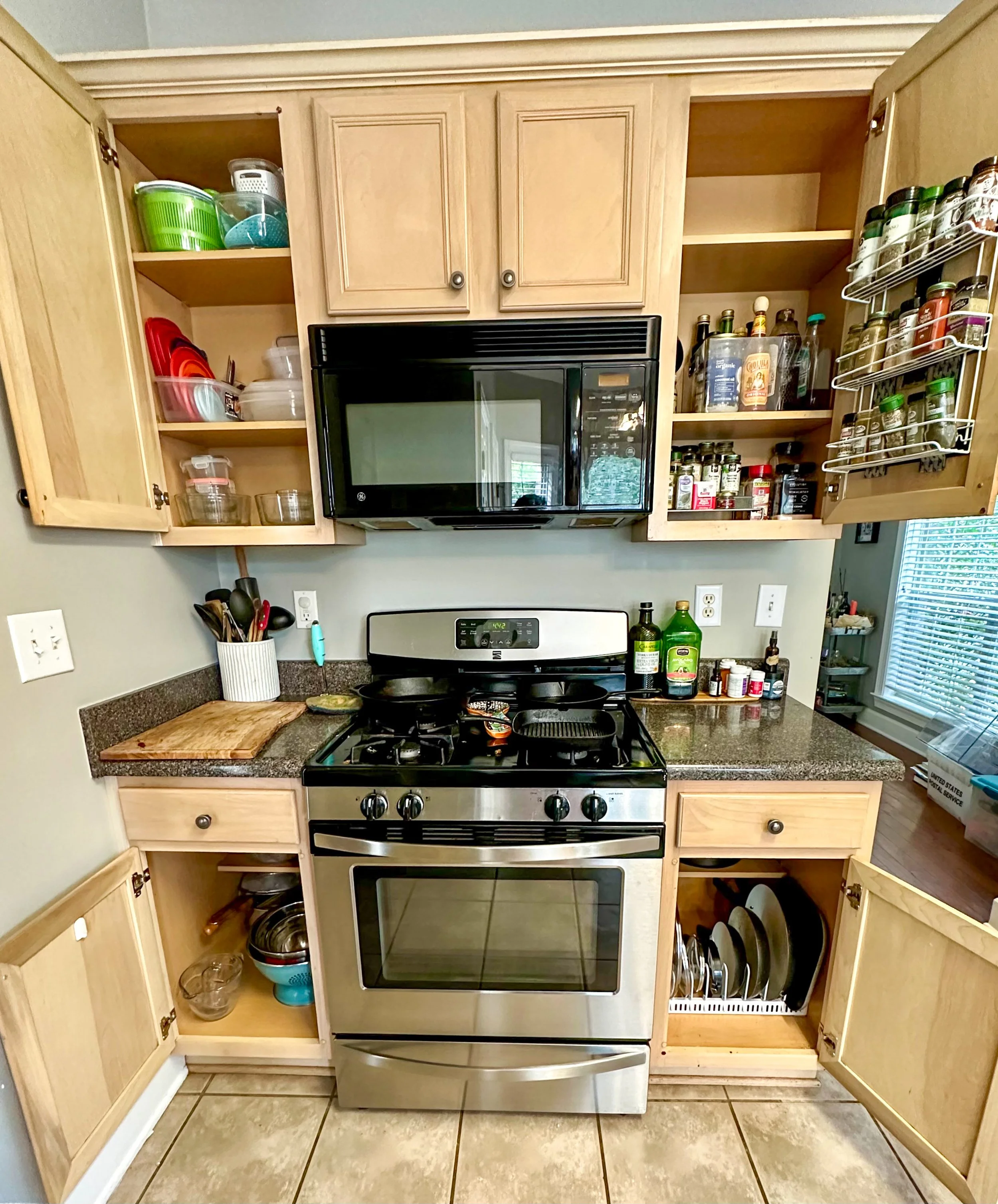 Kitchen - After 1.JPG