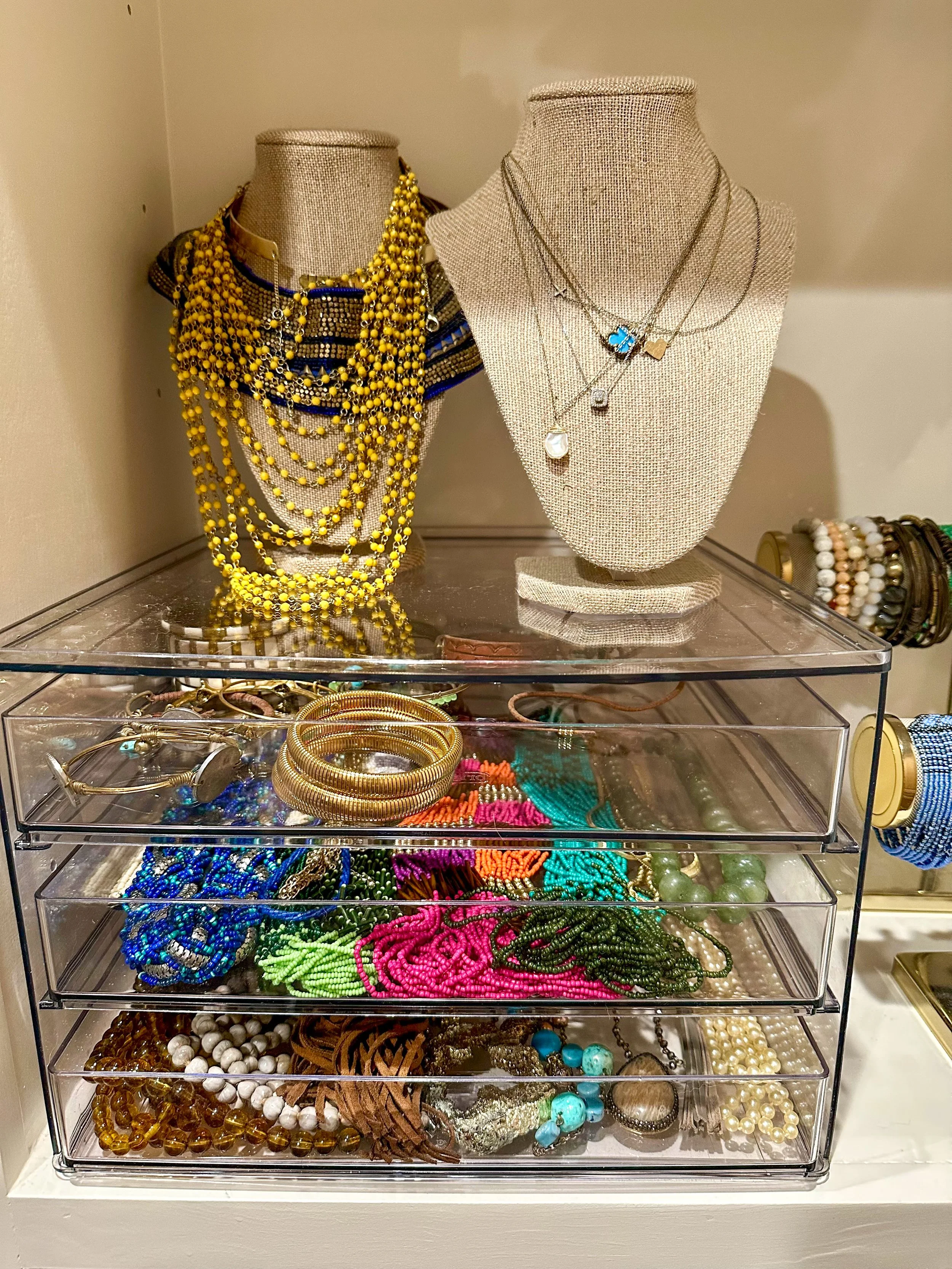 Jewelry Bar.JPG