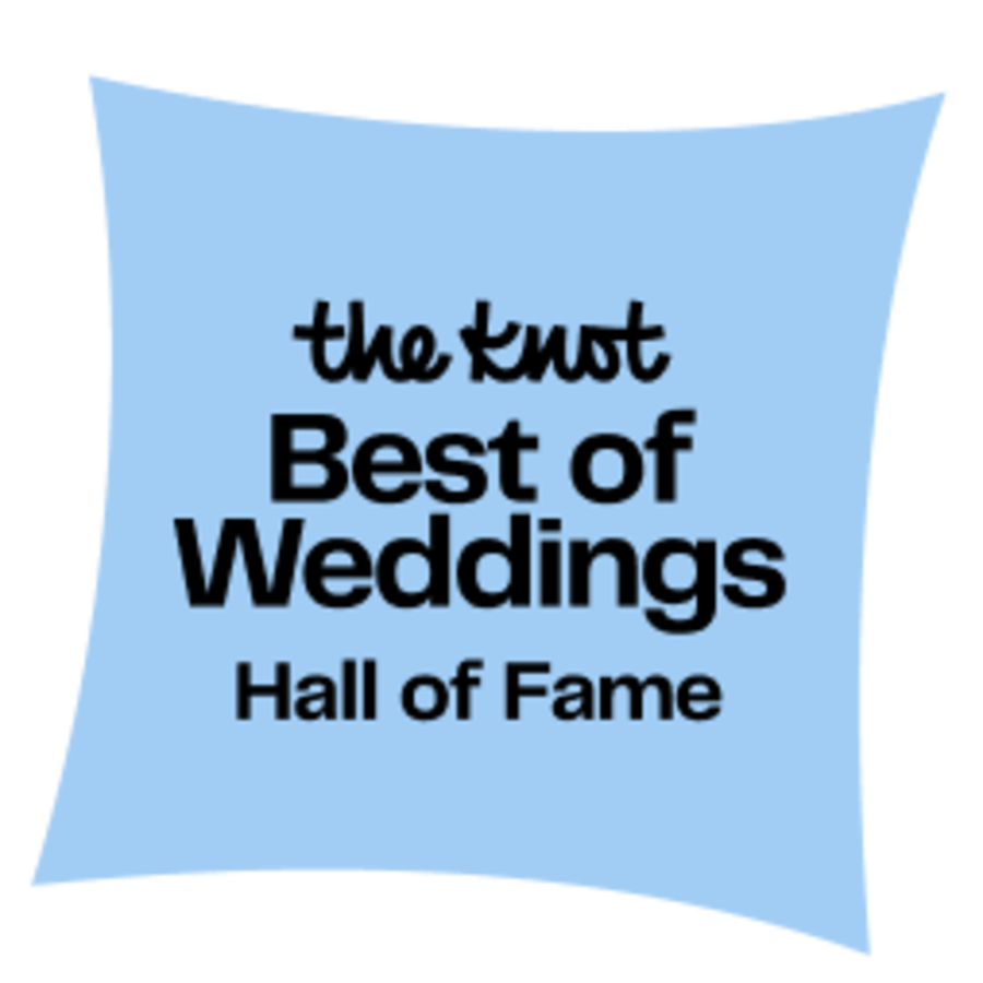 The Knot Best of Weddings Hall of Fame badge for Signature Catering by Ovy Chicago wedding caterer