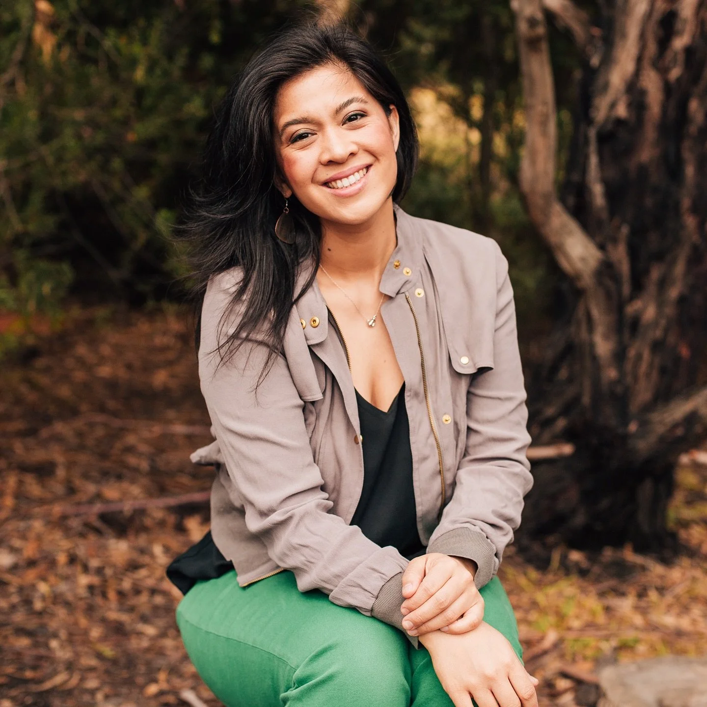 Meet Crystal 💚 the face behind 
💎 PRESENCE ARTISTRY 💎 

Where Holistic🌿 Beauty Meets Heart 💚 and Purpose🙏

With a strong foundation in healthcare &mdash; including qualifications in nursing, paramedicine, pharmacy assistance, cosmetic nursing, 