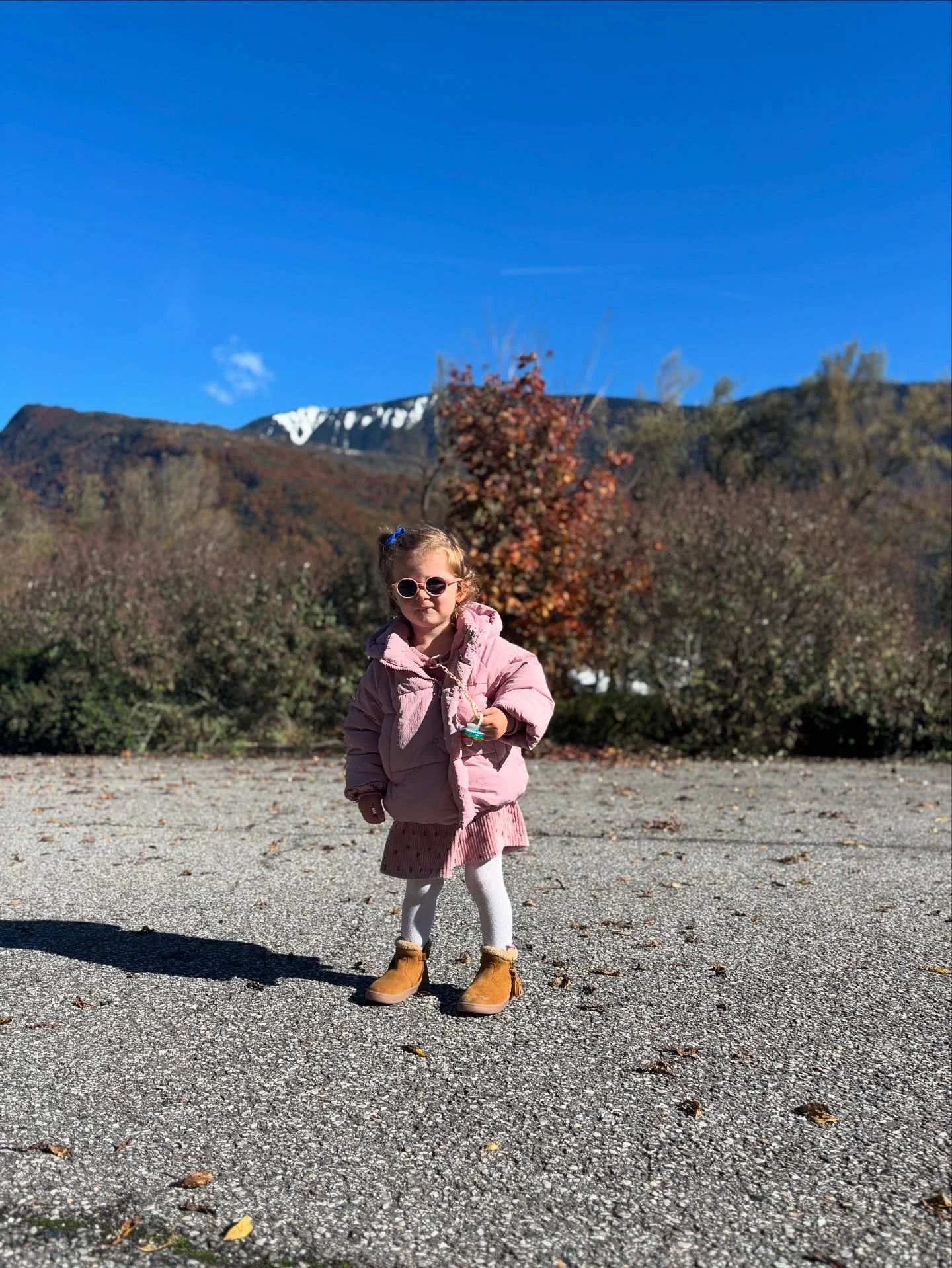 &hearts;️

Veste @zara 
Lunettes @izipizi 
Bottines @vertbaudetfr 

#supermamas #kids