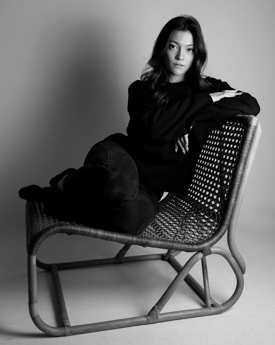 Ogni shooting racconta qualcosa. Questo racconta Elisa ❤️

&Egrave; arrivata con tre outfit ed ha finito con il suo jolly, quello in cui si sente protetta, a suo agio, completamente se stessa. 
E si vede, in ogni sguardo, in ogni posa.

Molti attori 