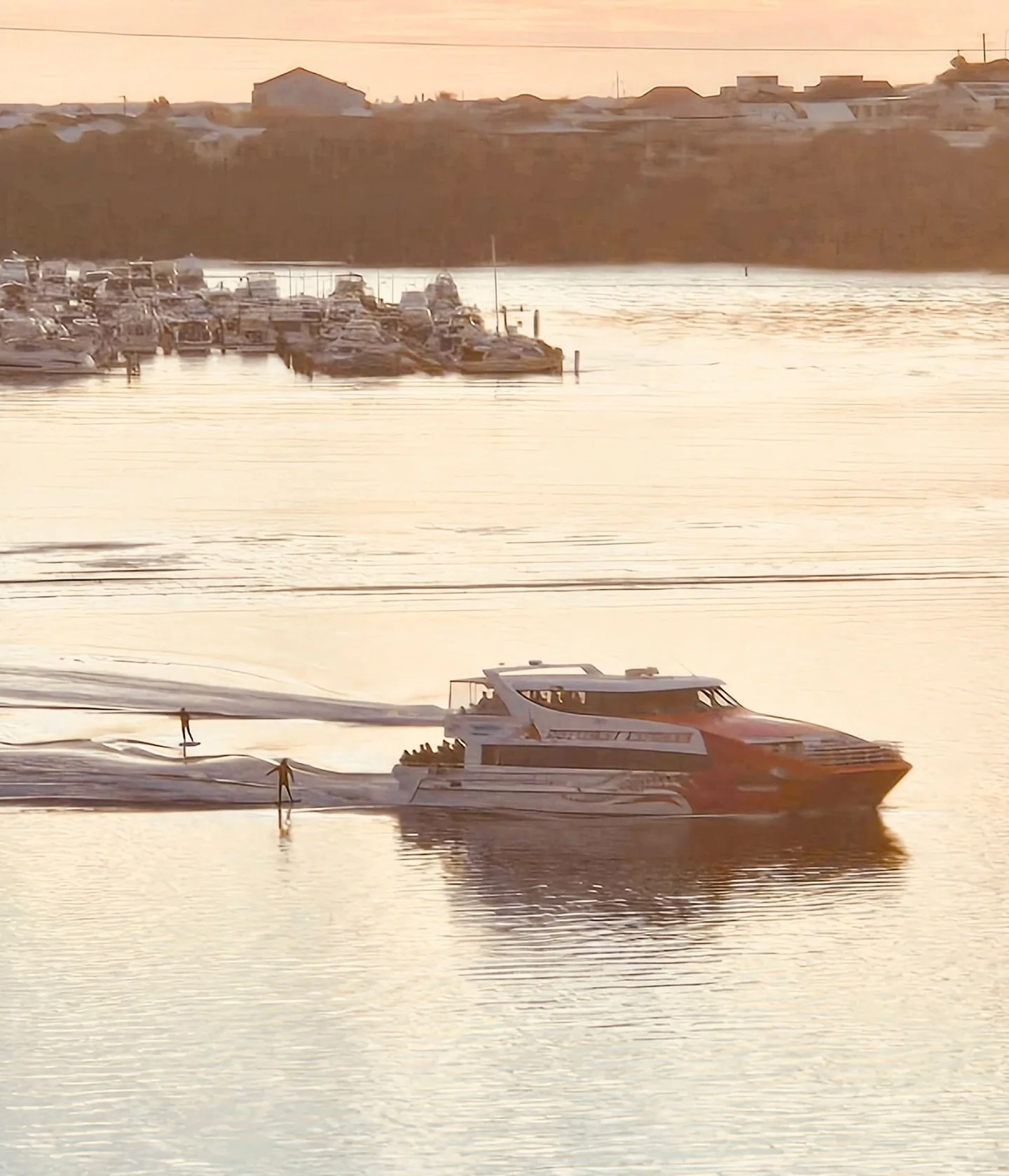 Morning glory with a @Fliteboard from West Coast eFoil.

Come fly with us.