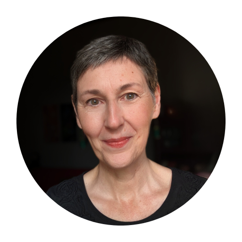 Annette Isenbart lächend rundes Bild