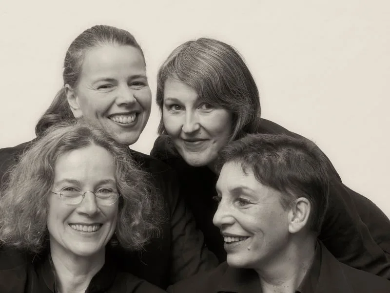 Pressefoto des Vokalquartetts Time of Roses