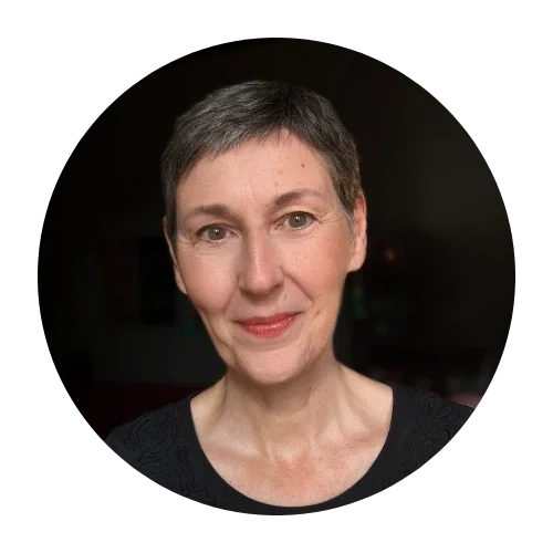 Das Bild zeigt ein Portrait von Annette Isenbart