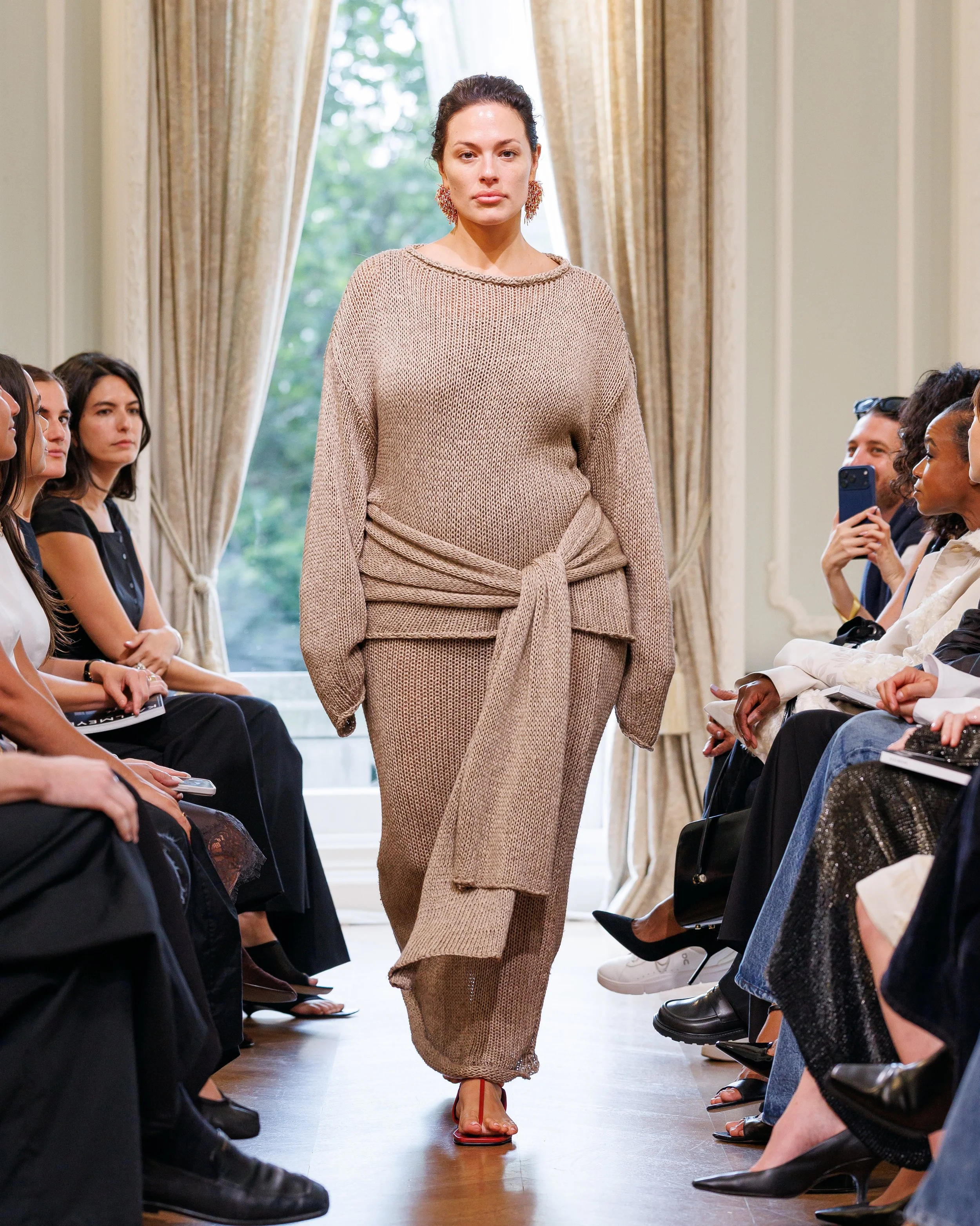 Kallmeyer_SS27_Runway_4x5_look01 (1).jpg