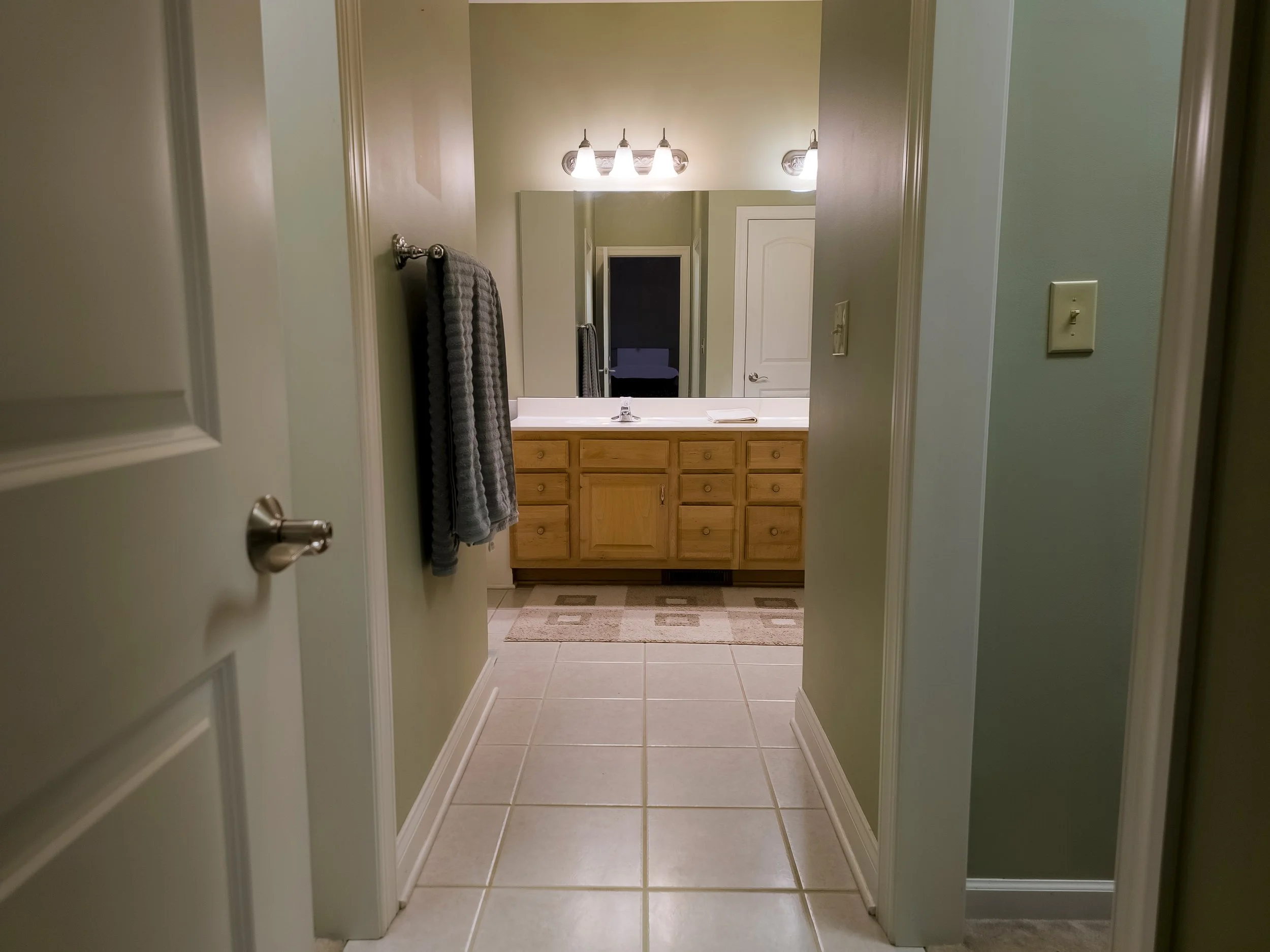 INT - Primary Bathroom 1.jpg