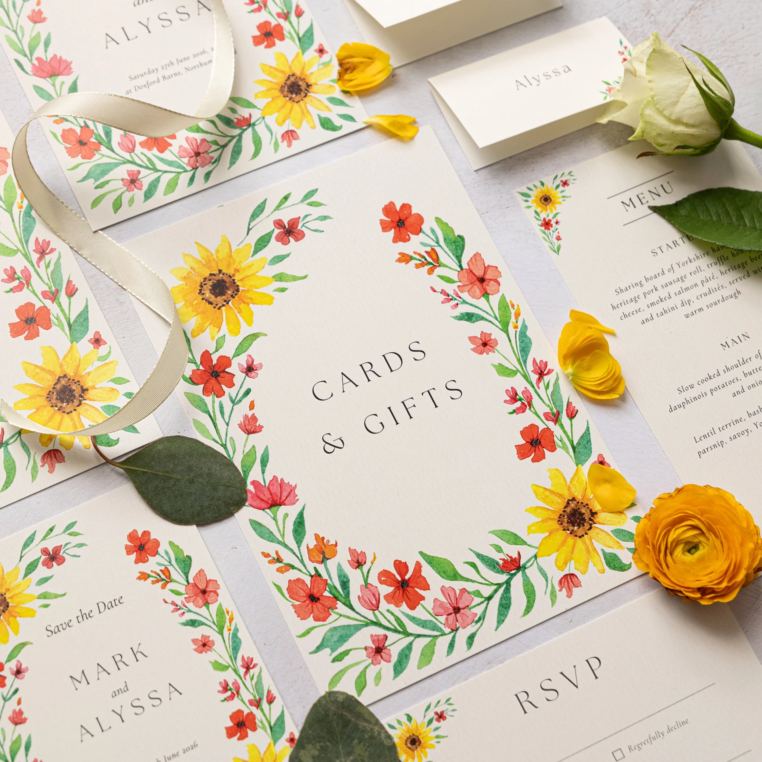 Close up of a cards and gifts sign for a wedding in a summer-themed design