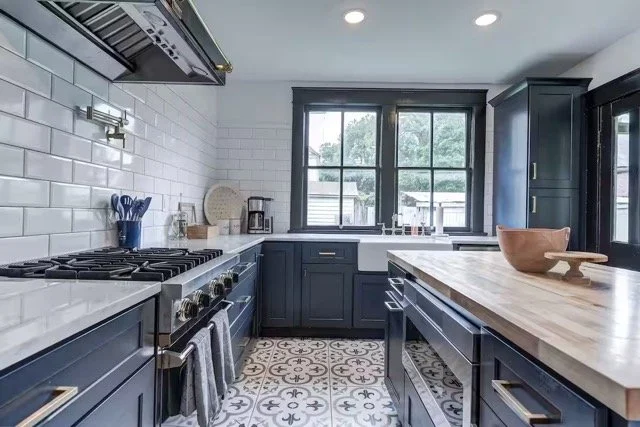 7a10f53d-be2a-41e8-96f7-e64b94ece7f9 Medium.jpeg