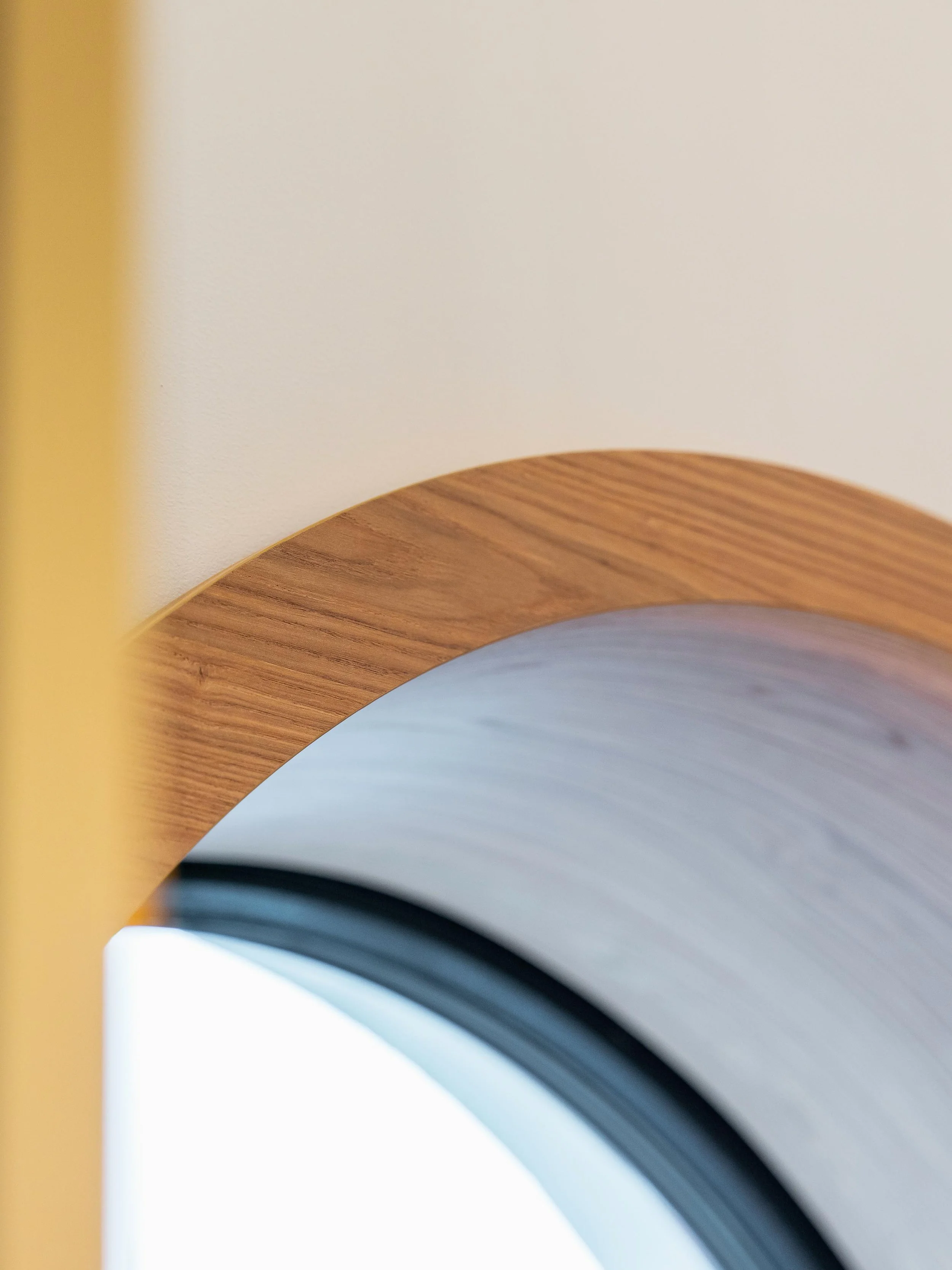 Detail kulaté výlohy