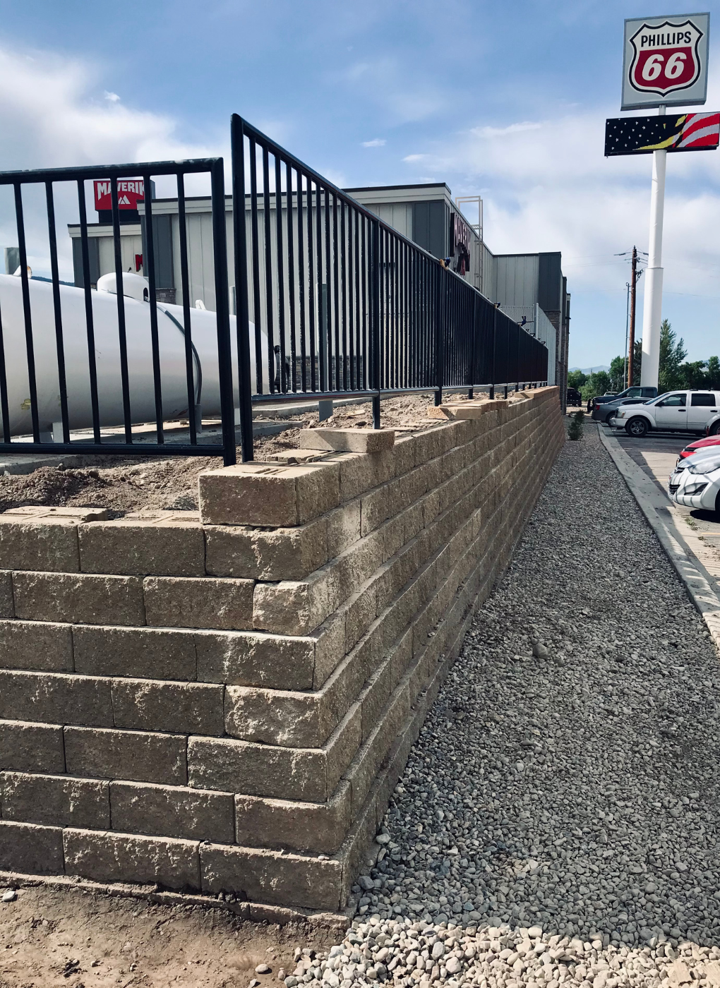 retaining wall landscaping.png