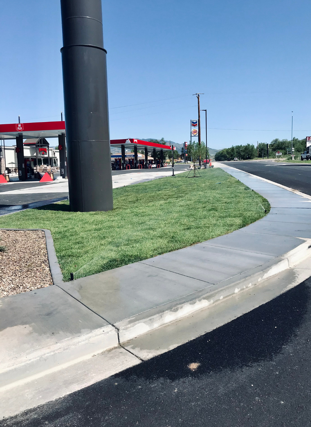 curbing sidewalk commerical.png