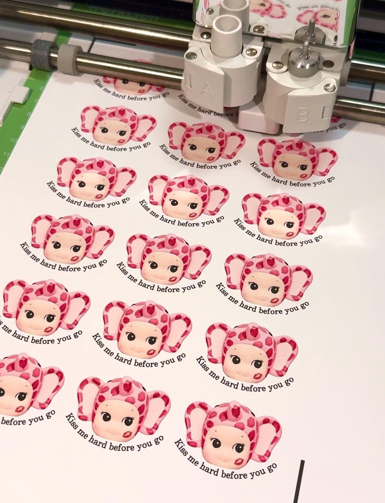 https://i.etsystatic.com/49128391/r/il/3de1a0/6304587459/il_fullxfull.6304587459_gxxm.jpg