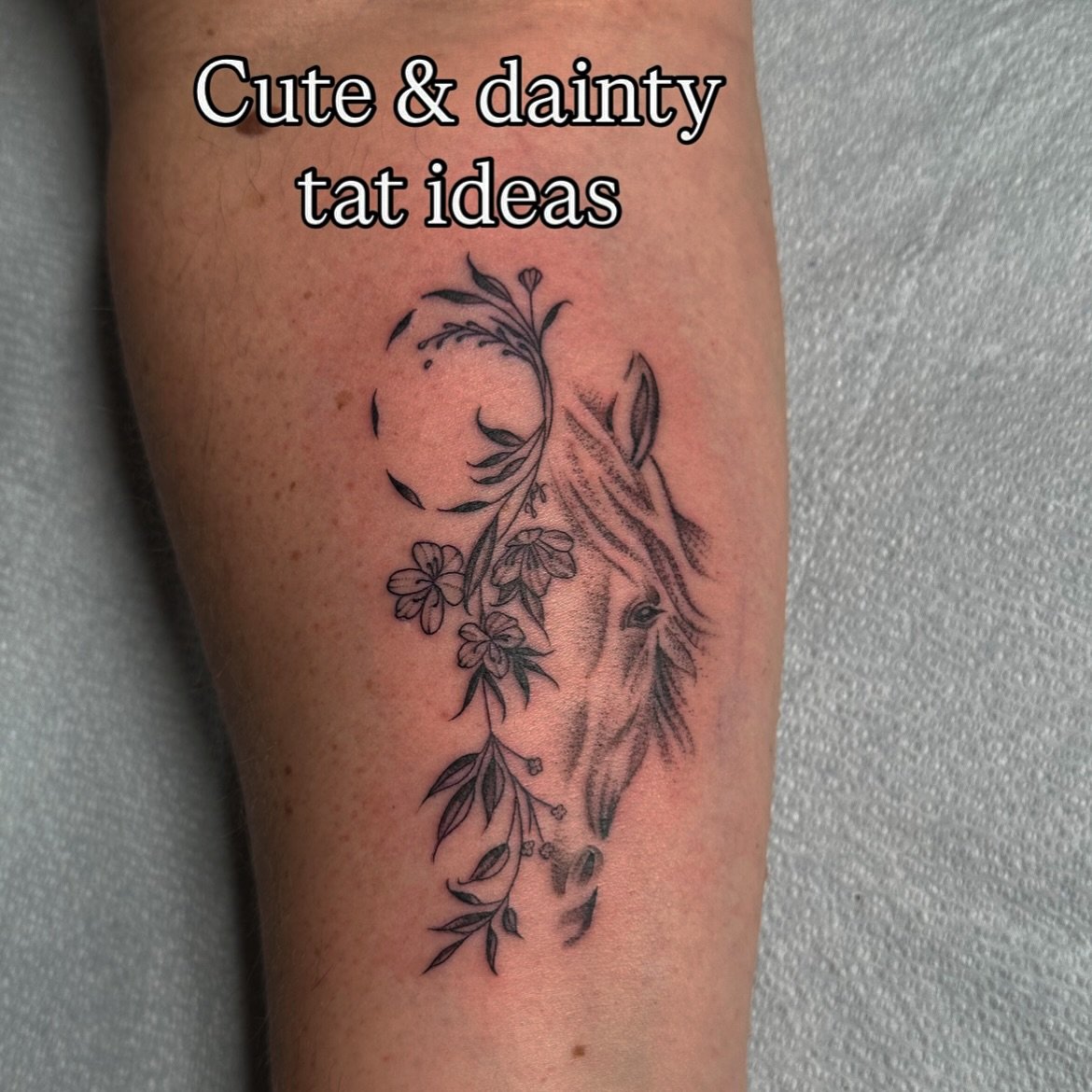 🪡Some cute and dainty tat inspo done by @tattoosbynatewebb 

✨Big tats, small tats, we duz em all

To book 📕 DM or text 206-580-8046