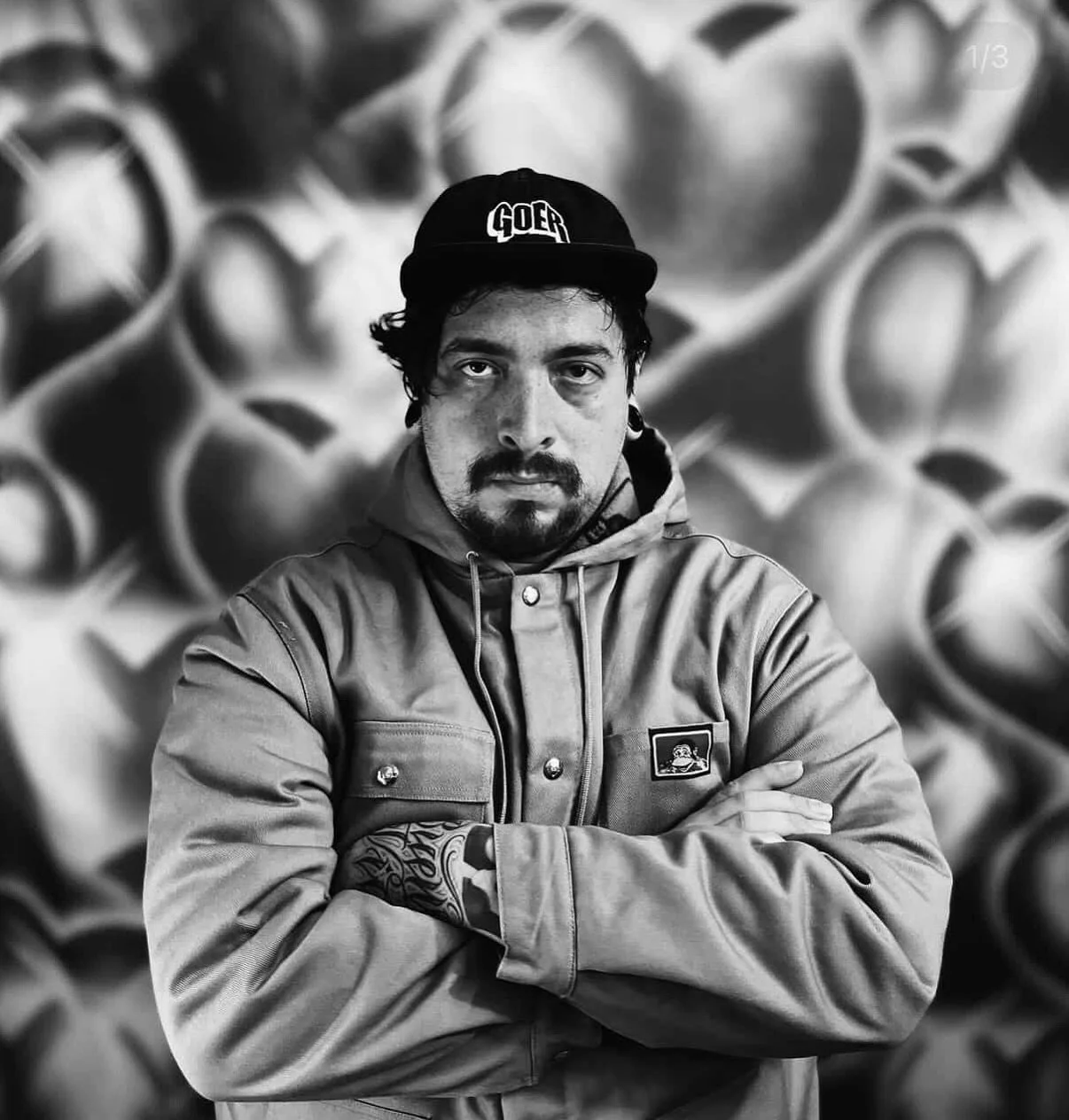 @que.sera8 will be joining us on Saturday November 1st for our Halloween Flash Event🎃

🕸️Script-keeper @que.sera8 wields a fine line and a steady hand, forging stories steeped in cultural memory. Originally from San Jose, Manuel is a multidisciplin