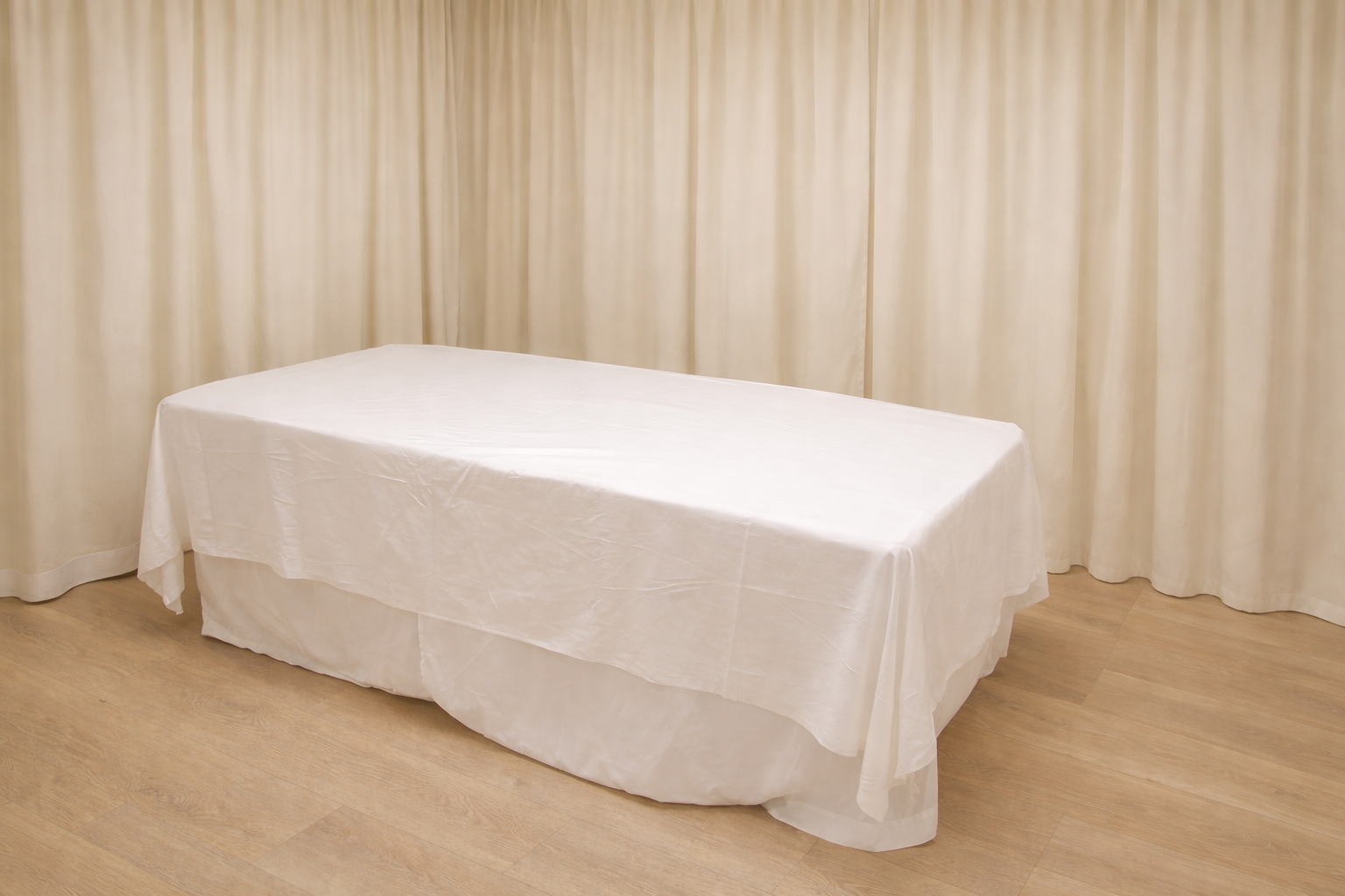 massage table set up
