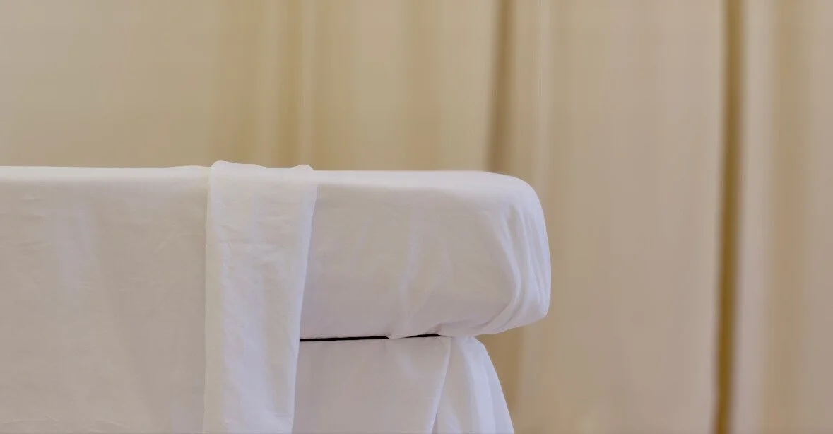 Best massage sheet set up, sheet squeeze.