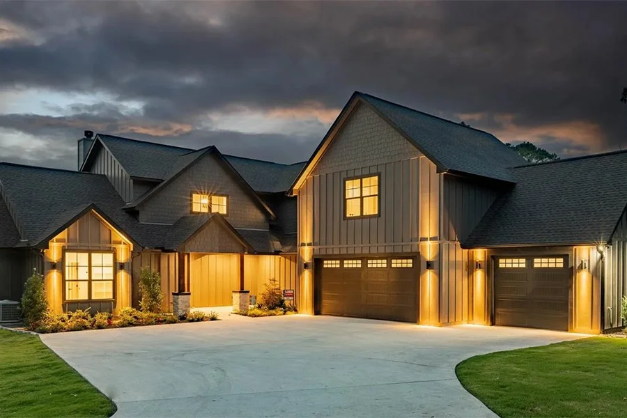 Cedar-Creek-Oasis-Exterior.jpg
