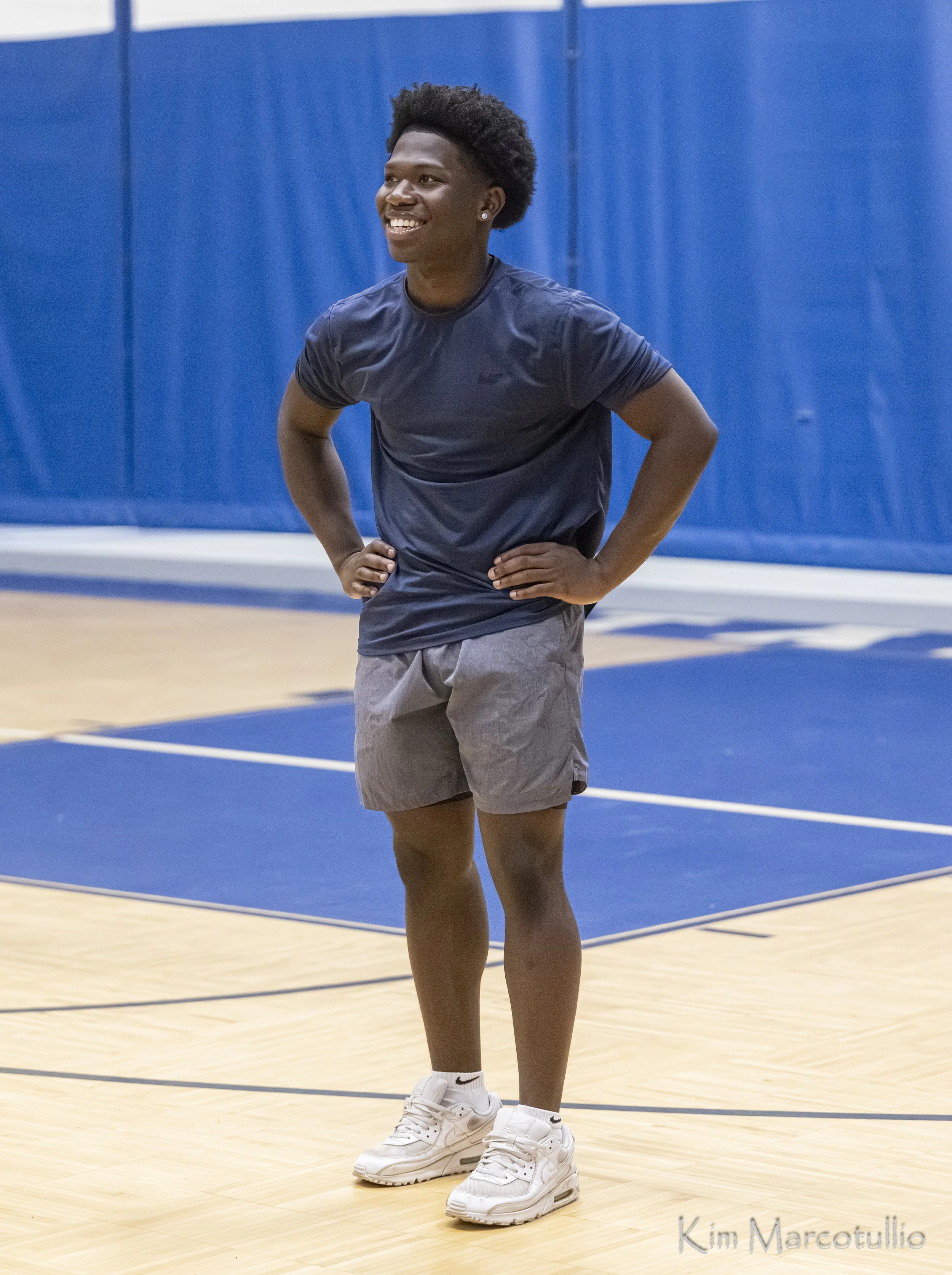 PVMHS Volleyball - Seniors vs Juniors 20251007-3572.JPG