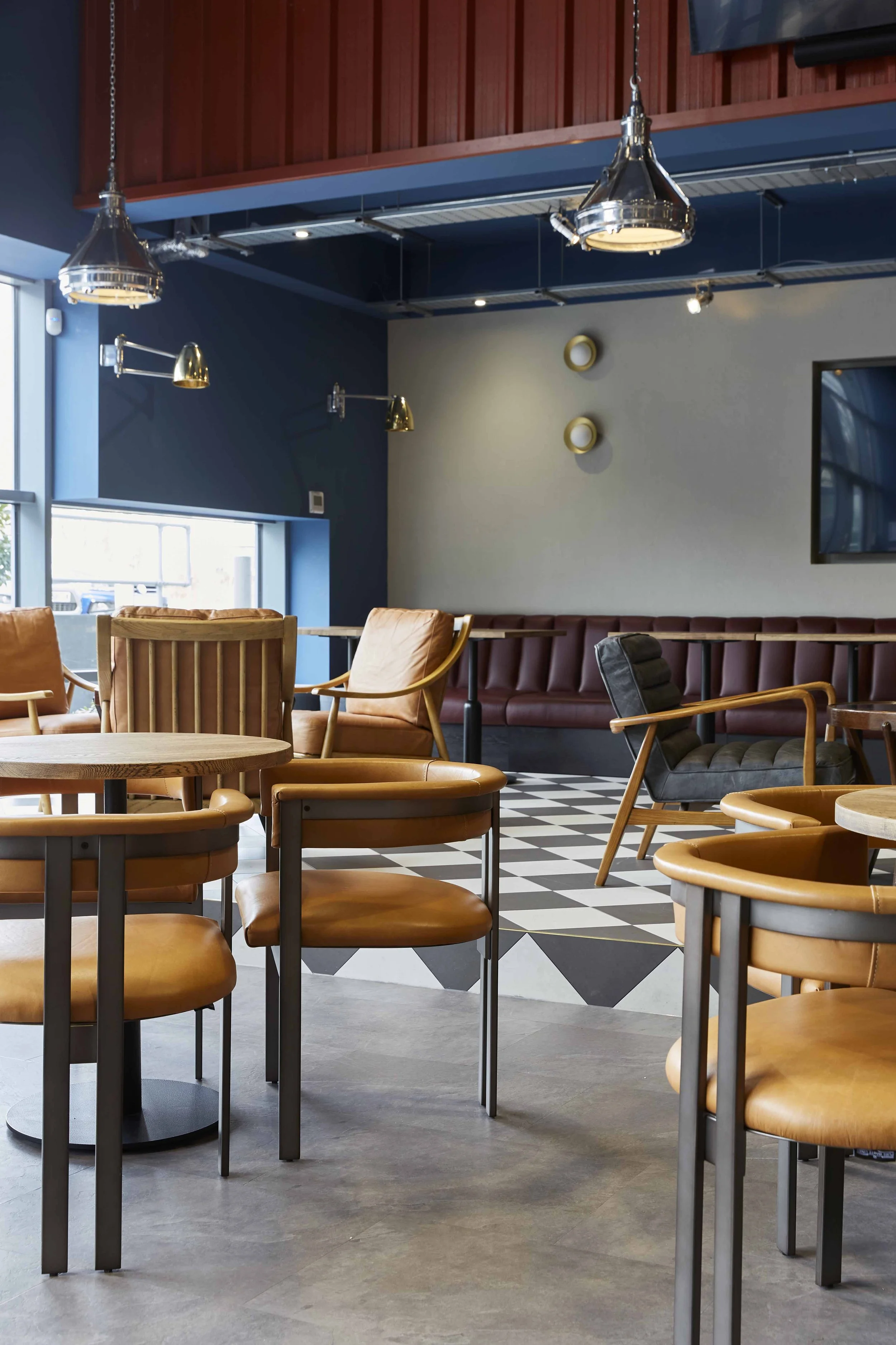 Broomfields Bar_34 sml.jpg