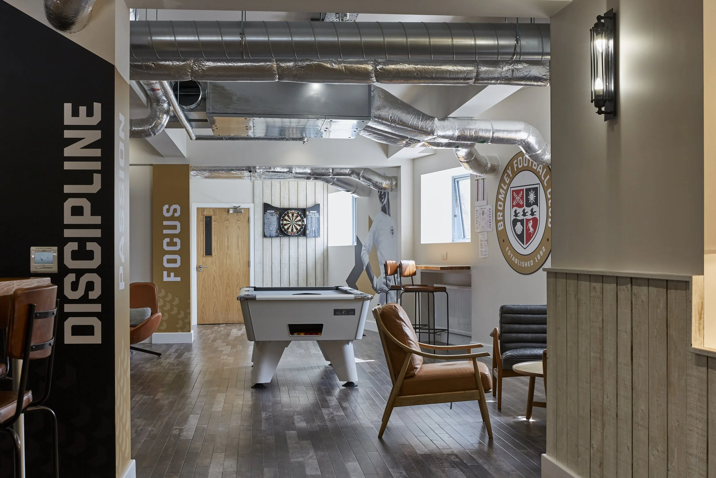 Broomfields Bar_31 sml.jpg