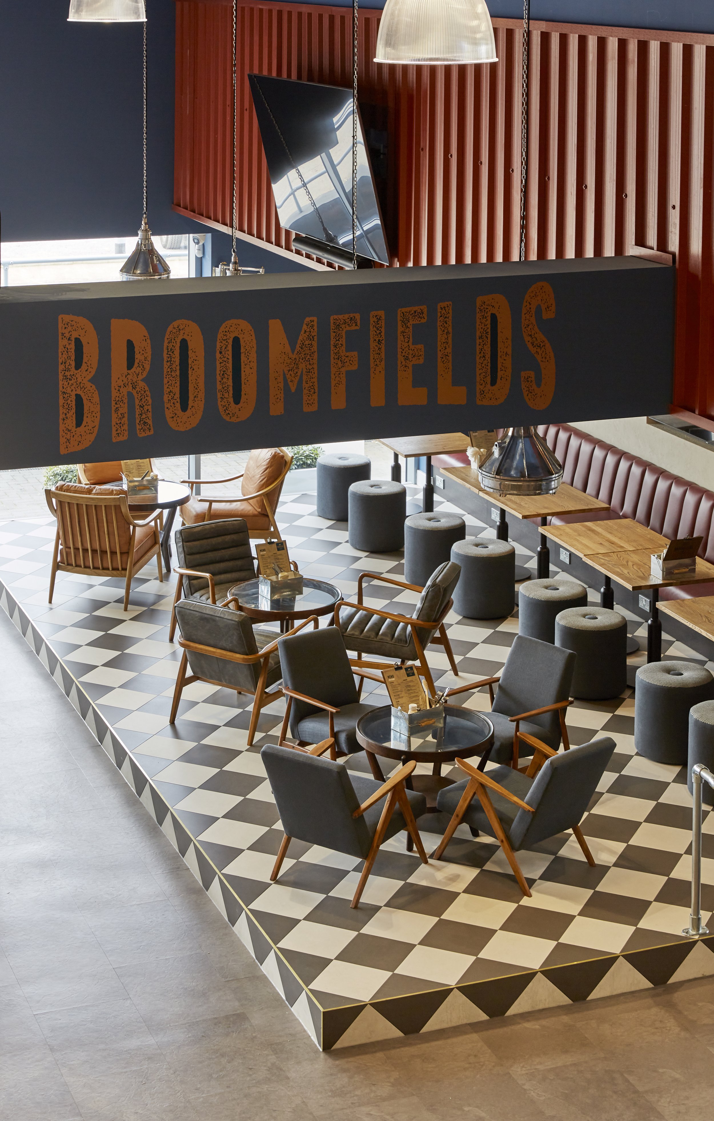 Broomfields Bar_27.jpg