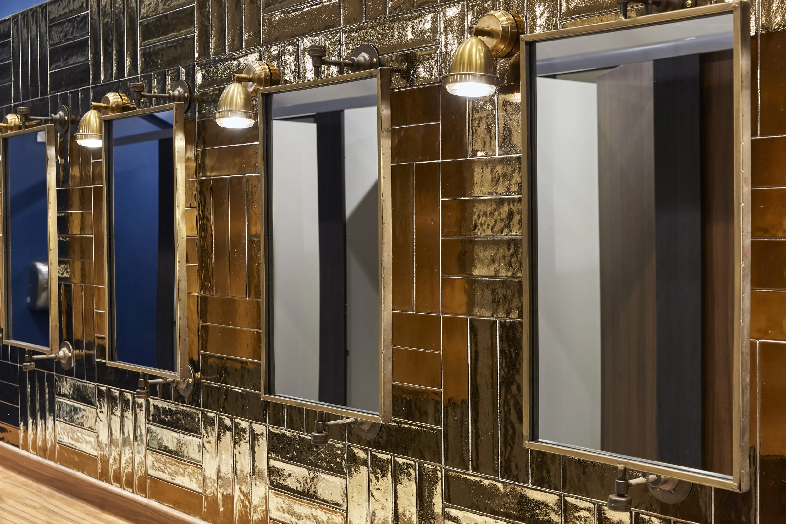 Broomfields Bar_43.jpg