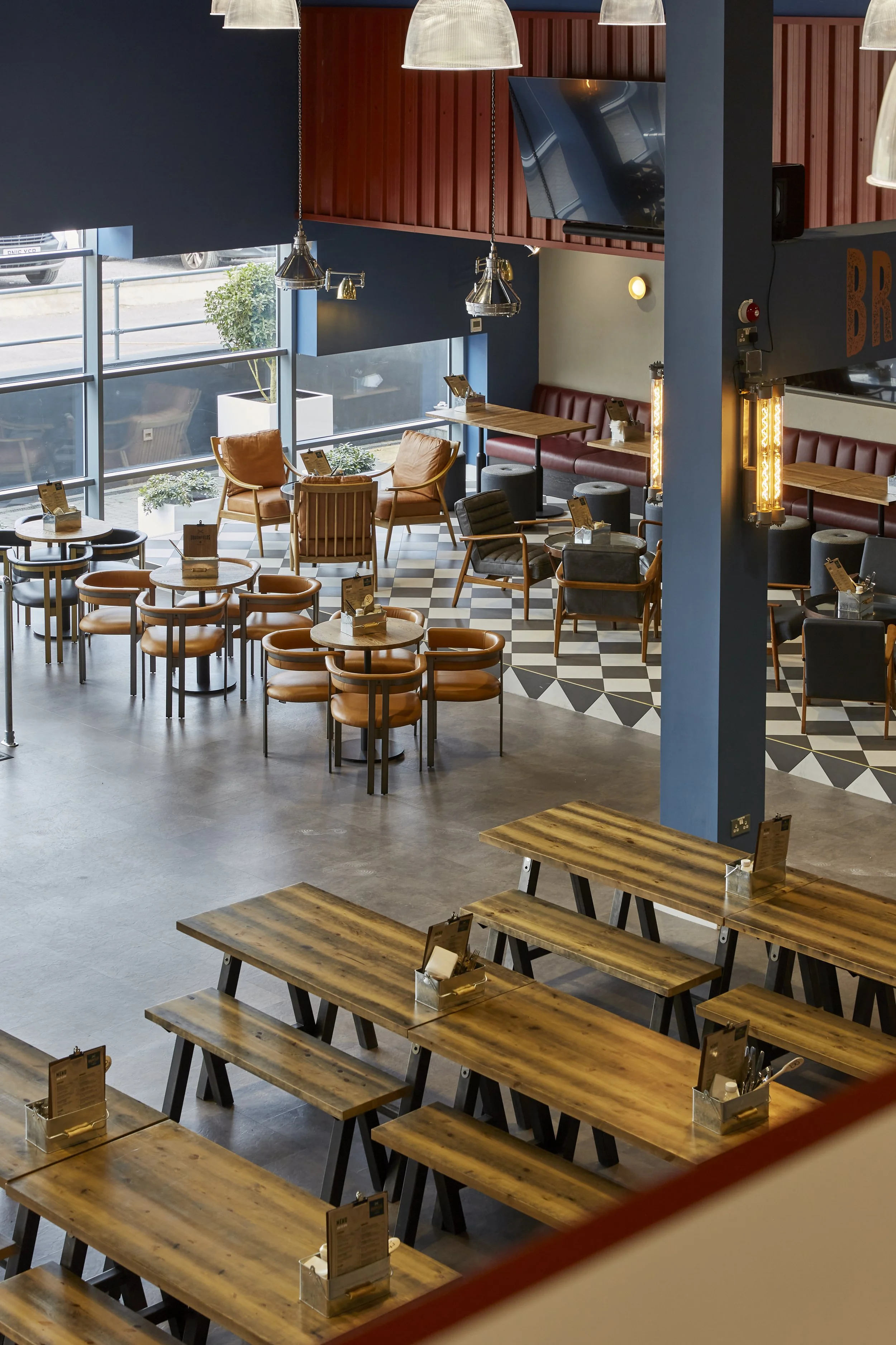 Broomfields Bar_26.jpg