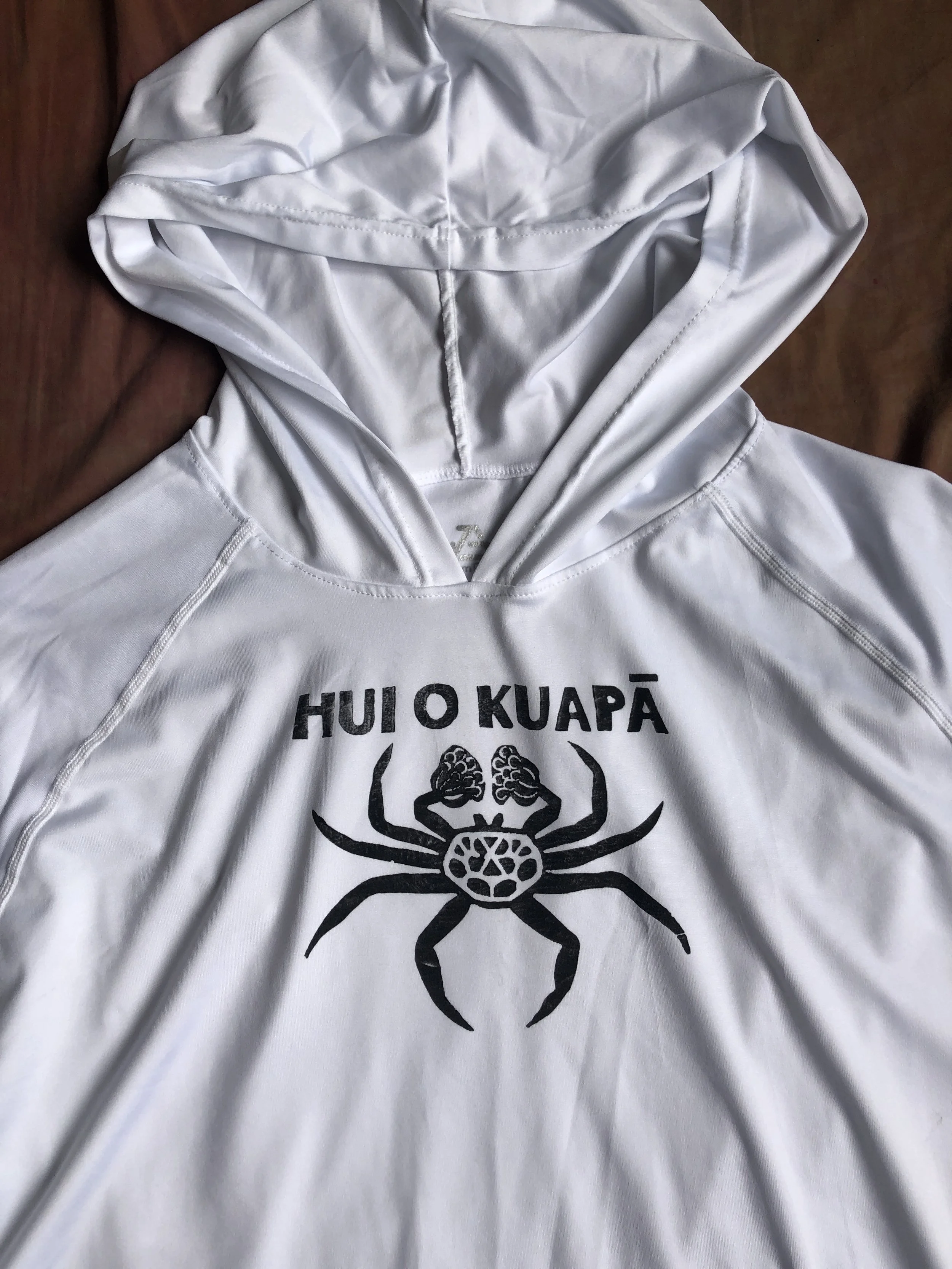 Hoodie rashguard (print color may vary)