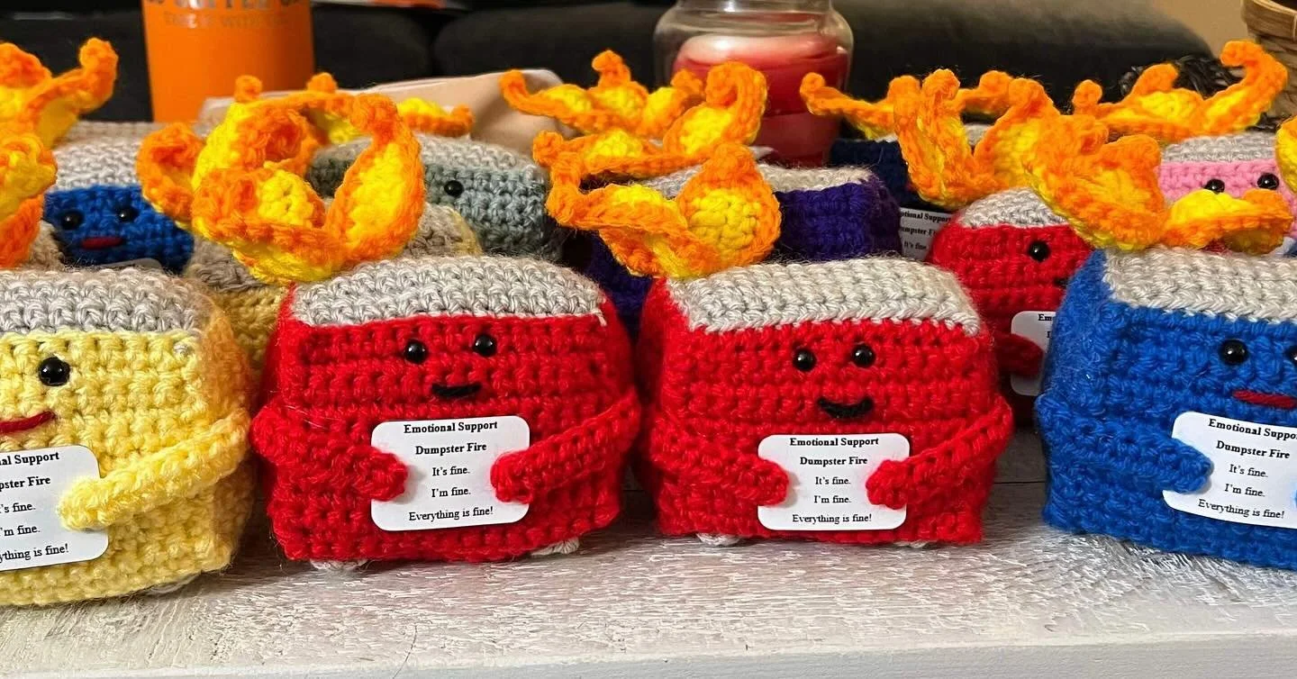 I had so much fun making these emotional support dumpster fires for my sis and her friends! I tried to get all 15 in the shot. I think next time I&rsquo;ll get more creative. But that&rsquo;s okay, aren&rsquo;t they just the cutest? Thank you @mizzki