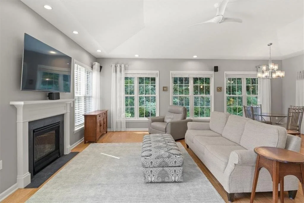 1078 Chapelhill.jpeg