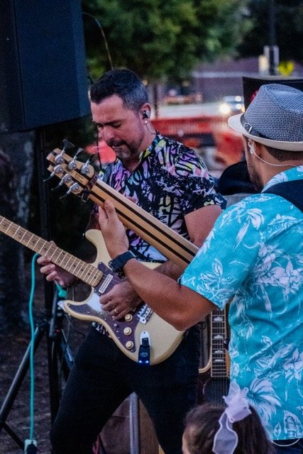 AZP09459 Medium.jpeg