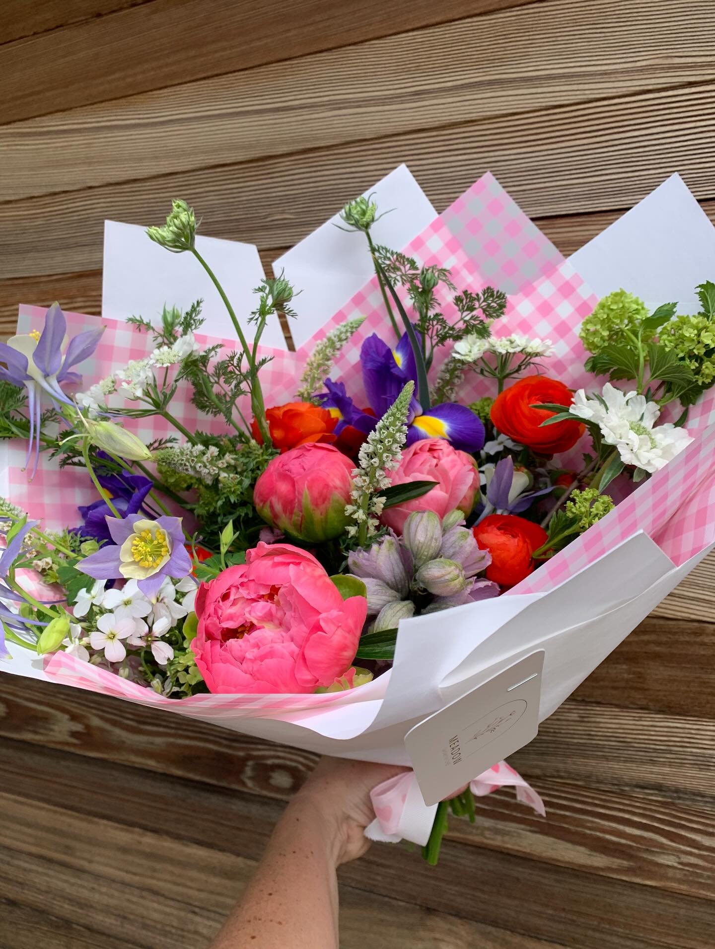 Birthday blooms! 🎂🎈

#chb #chbflowers #local #flowerfarmernz