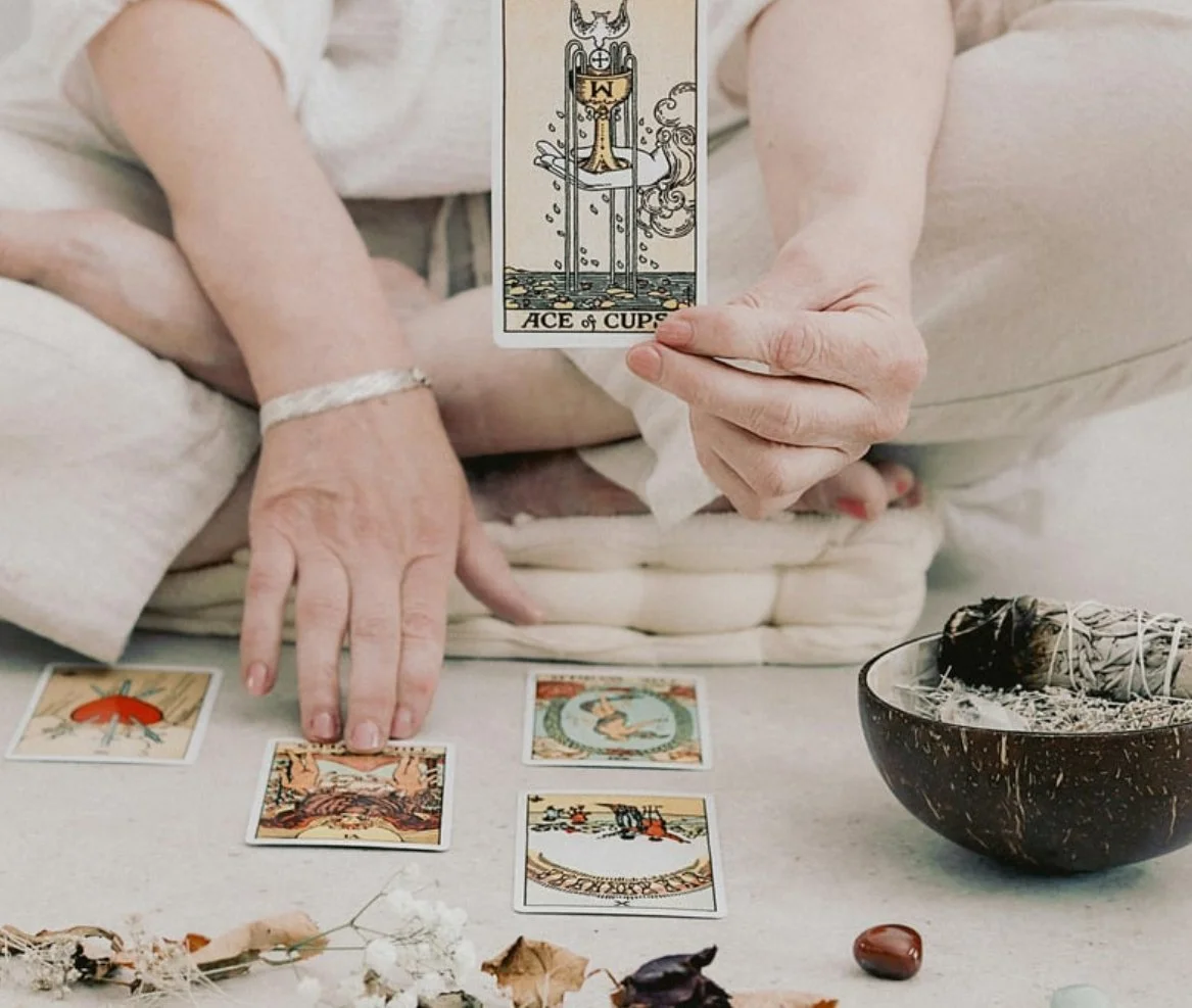 Energy reading in the outback cobar nsw tarot, colour therapy, healing