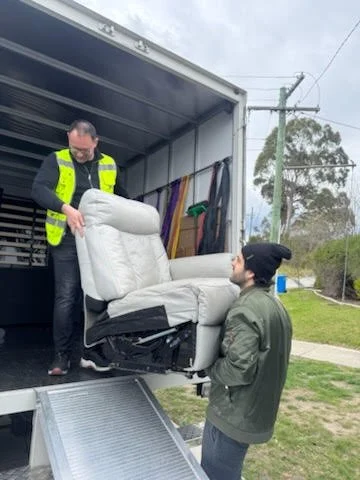Moving $5000+ Massage Chairs? Trust the Specialists We handle high-end wellness equipment with military precision: ✅ Expert Disassembly/Reassembly – No lost screws or error codes ✅ Medical-Grade Padding – Protects leather & mechanical components ✅ Ze