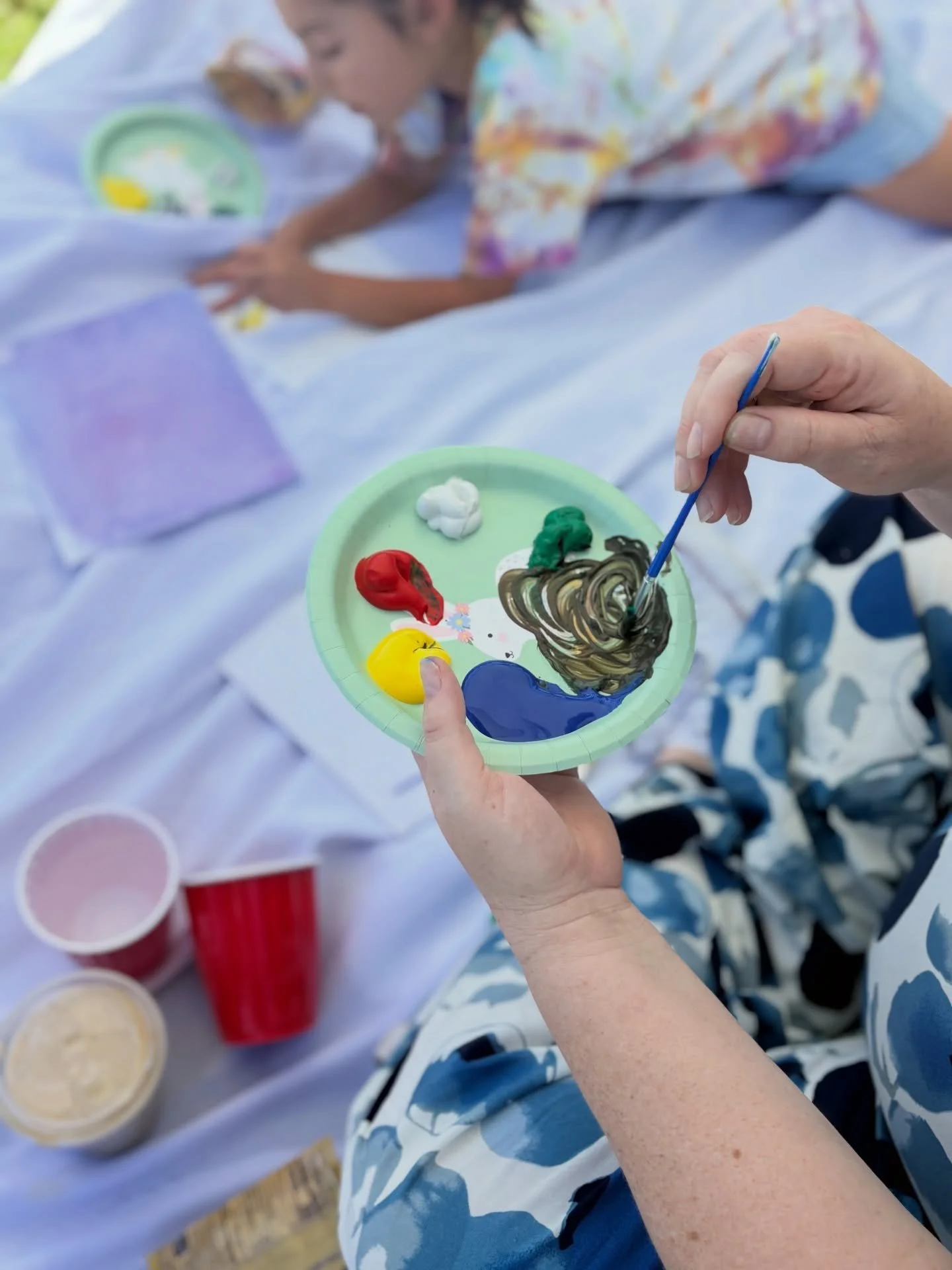 What a colorful day at CCMA!

Last week we had the opportunity to host a wonderful field trip for a total of 25 little artists!

Enjoy these spectacular photos showcasing their paint filled day! We were so delighted to have been apart of their journe
