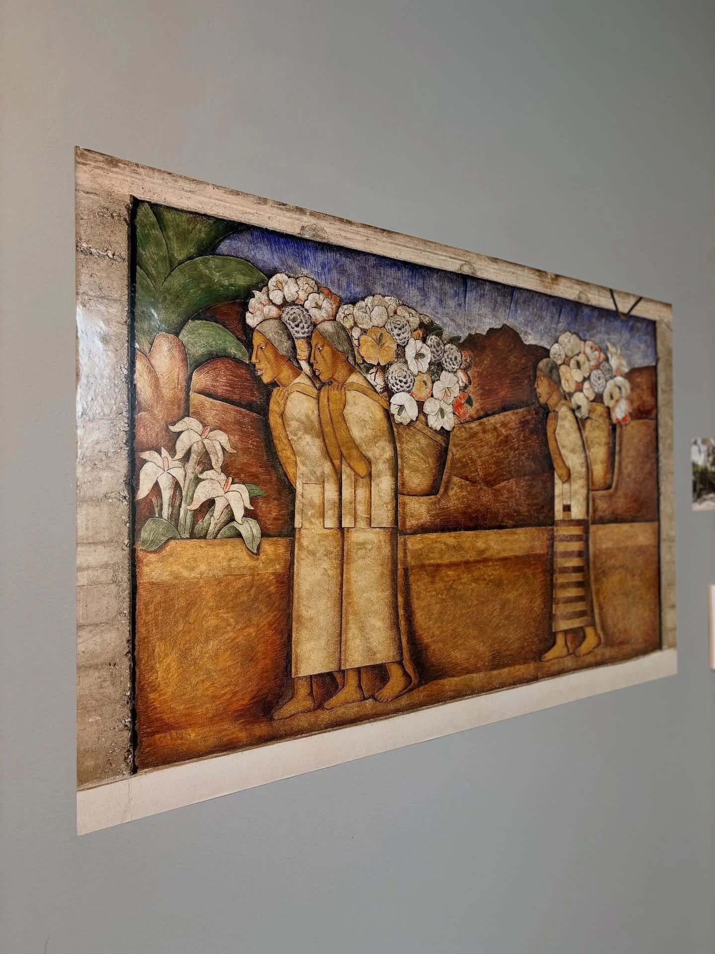 Vendedoras de Flores, Alfredo Ramos Martinez

At the invitation of Millard Sheets, Alfredo Ramos Martinez arrived in Claremont and designed 100 foot fresco, The Flower Vendors, for the Margaret Fowler Garden on the Scripps campus. He had only sketche