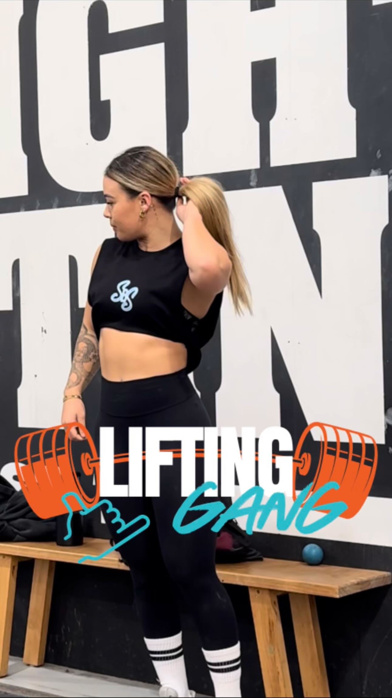 Zoom in. Lift like a savage. Look like a 10.
SBS. Lifting Gang. Built different.
Cut it up, styled it down, and now it hits different.
You want the OG Shirts ? Few left. DM or hit the site now.
Because once they’re gone… they’re