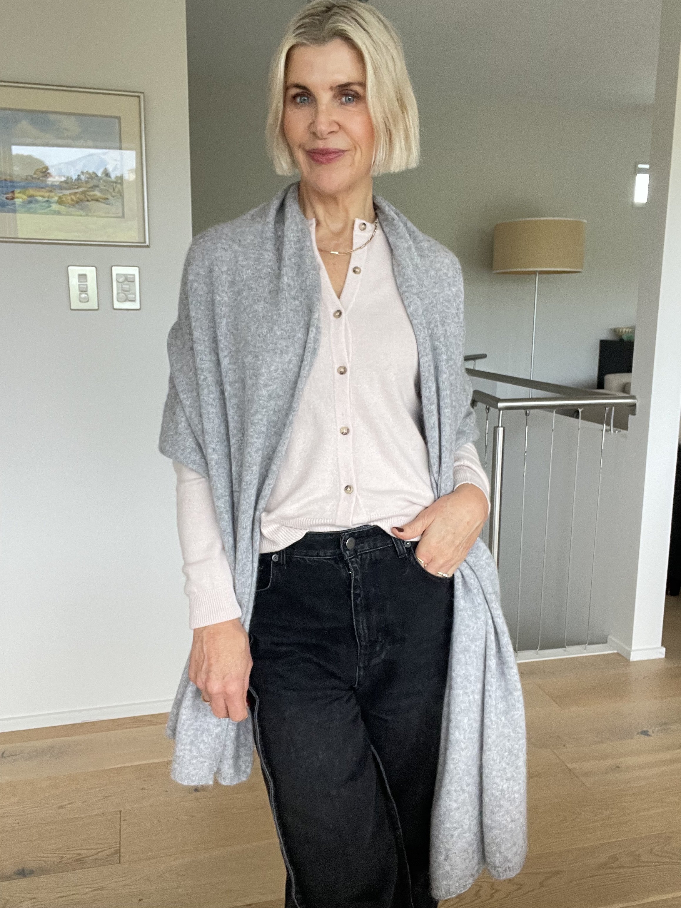 Grey scarf.jpg
