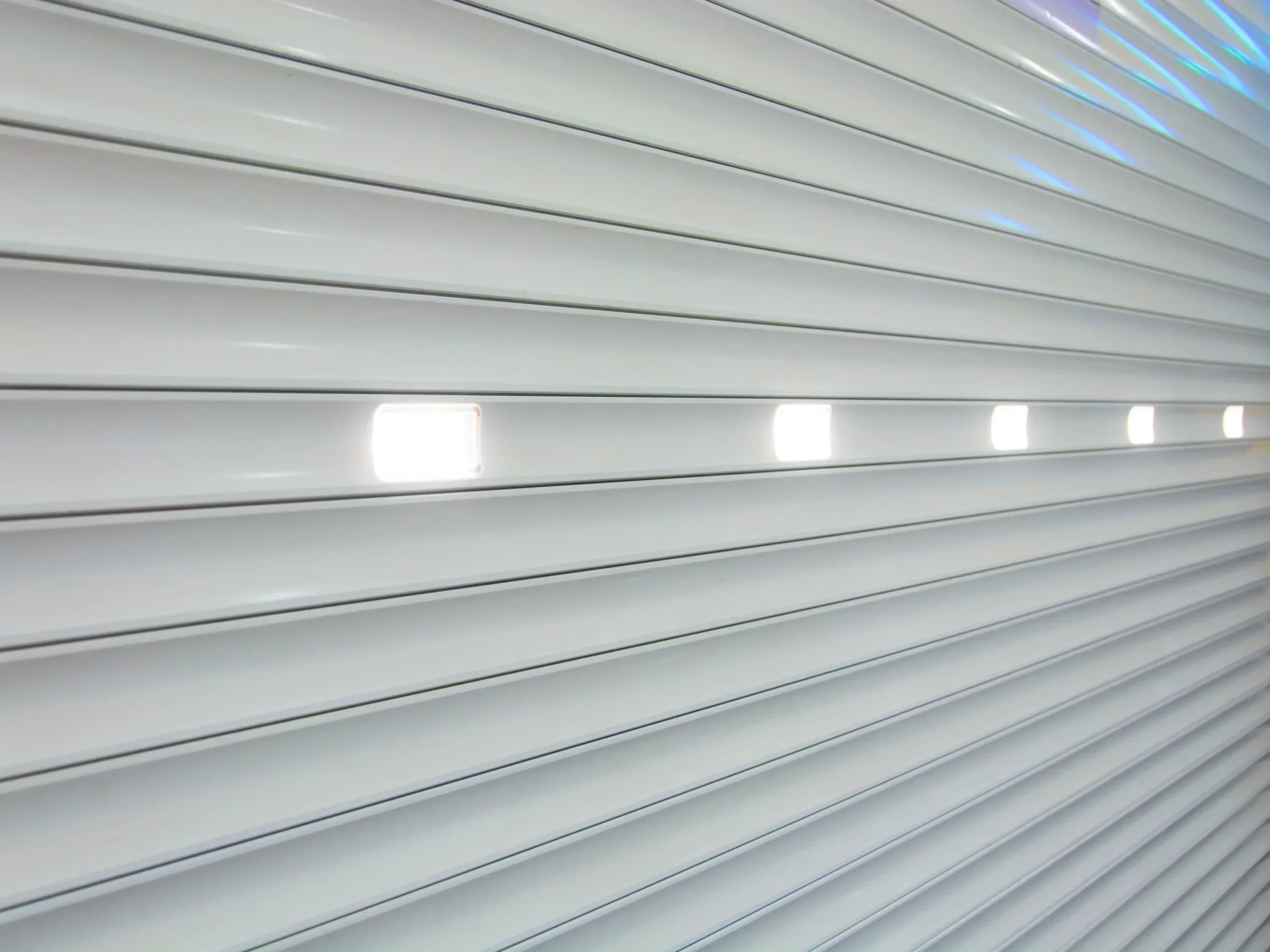 أبواب دوارة لأبواب المرآب