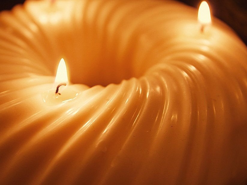 Couronne du Solstice, Collection de Noël, Flammes de Solstice - Angélice,Duo de Bougies artisanales, Lumière made in France pour vos fêtes, Ecoresponsables