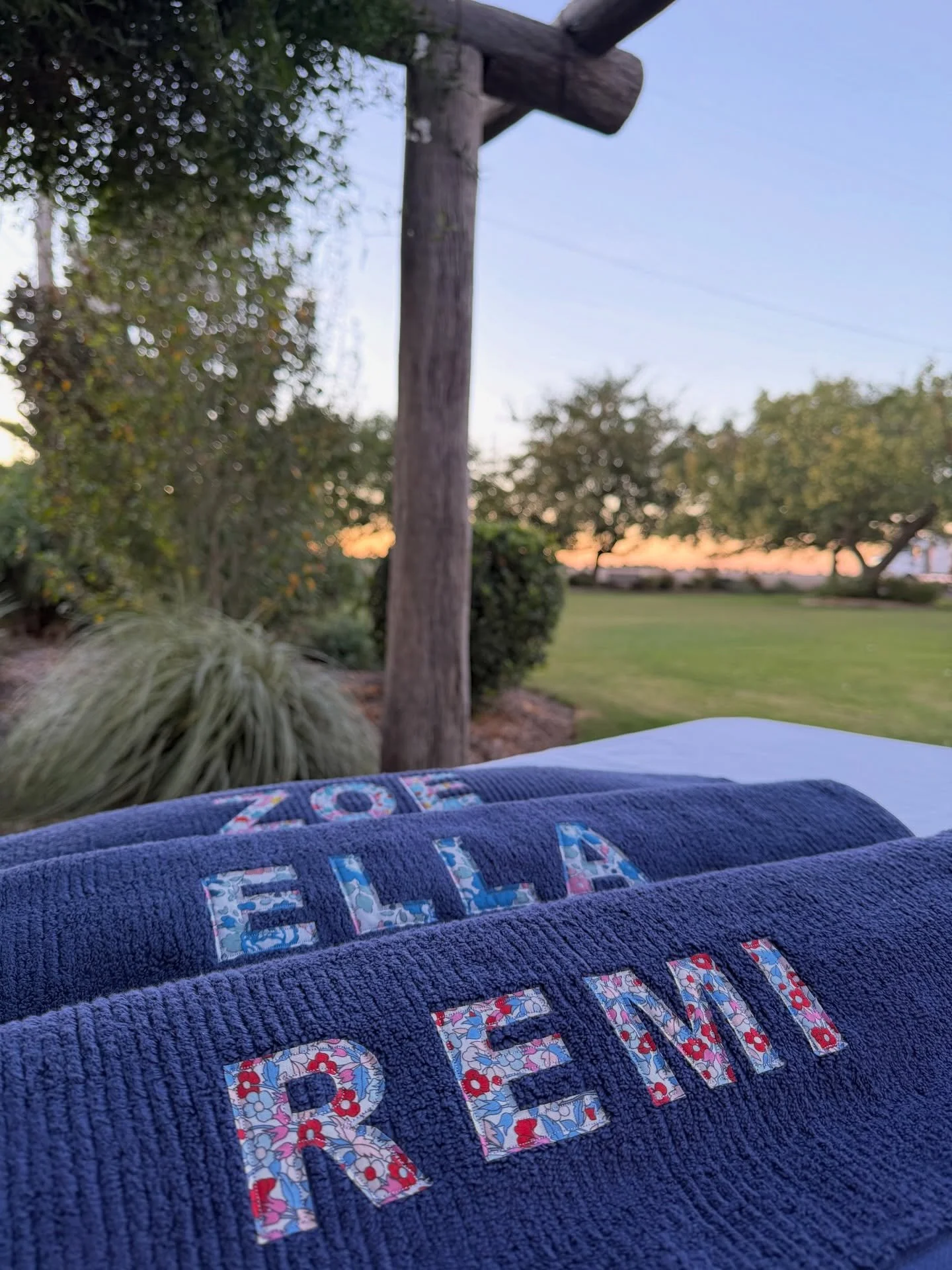Last chance for FREE SHIPPING 🤍 Offer ends tonight! Perfect time to spoil someone special, organise a gift or finally order that towel you&rsquo;ve had your eye on ✨

Thank you so much for all the orders this past week, you&rsquo;ve kept me very bus