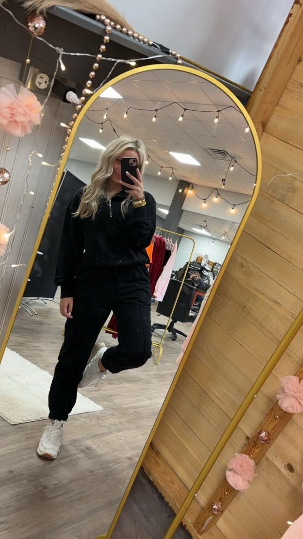 Black Jogger Jet Set