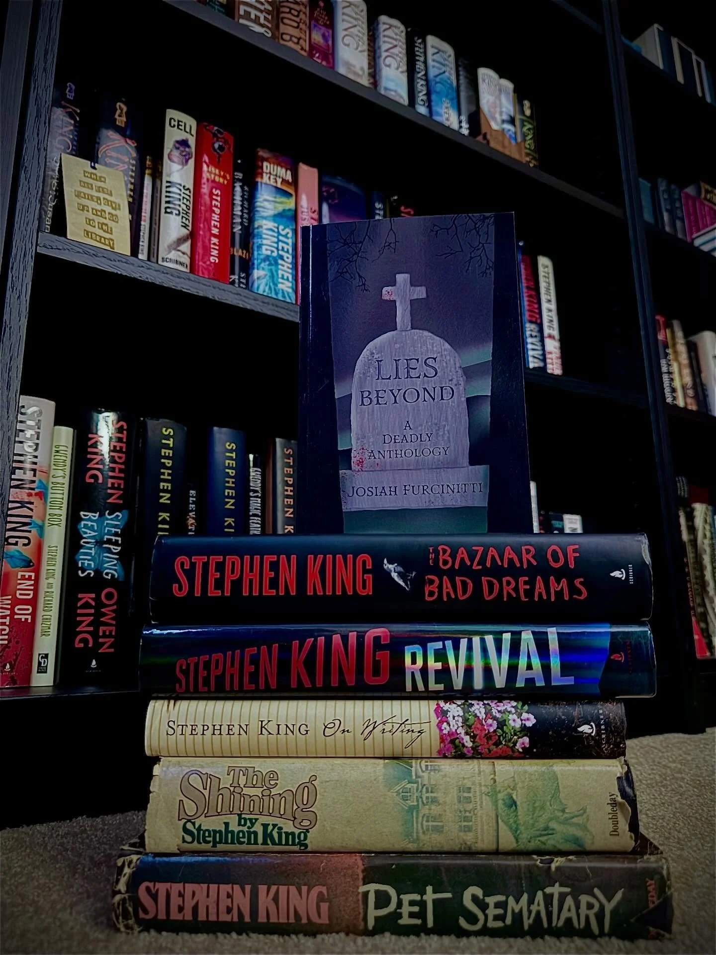 📚 COMMENT YOUR FAV SK STORY BELOW and I&rsquo;ll tell you which story in Lies Beyond I think you&rsquo;d most enjoy&hellip;

It&rsquo;s no secret that Stephen King is a huge creative inspiration to me. 

To state the obvious: of course, On Writing i