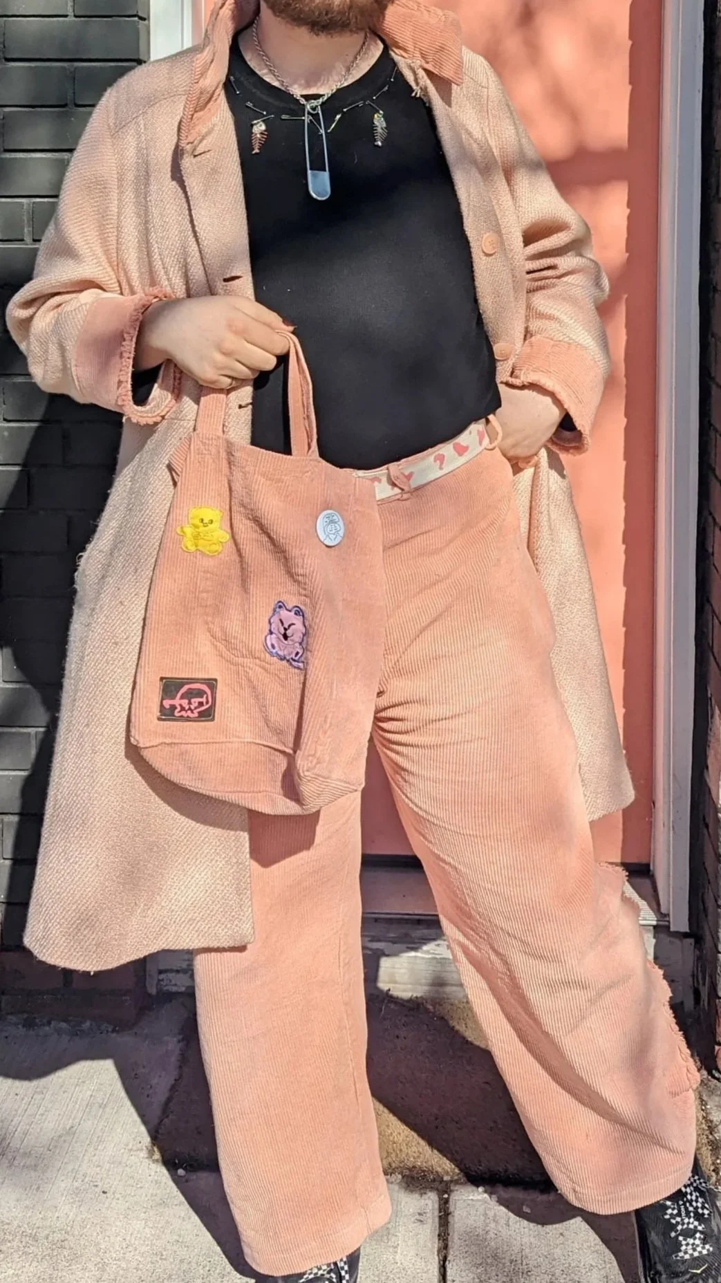 pink+pants+%2B+coat+%2B+bag.jpg