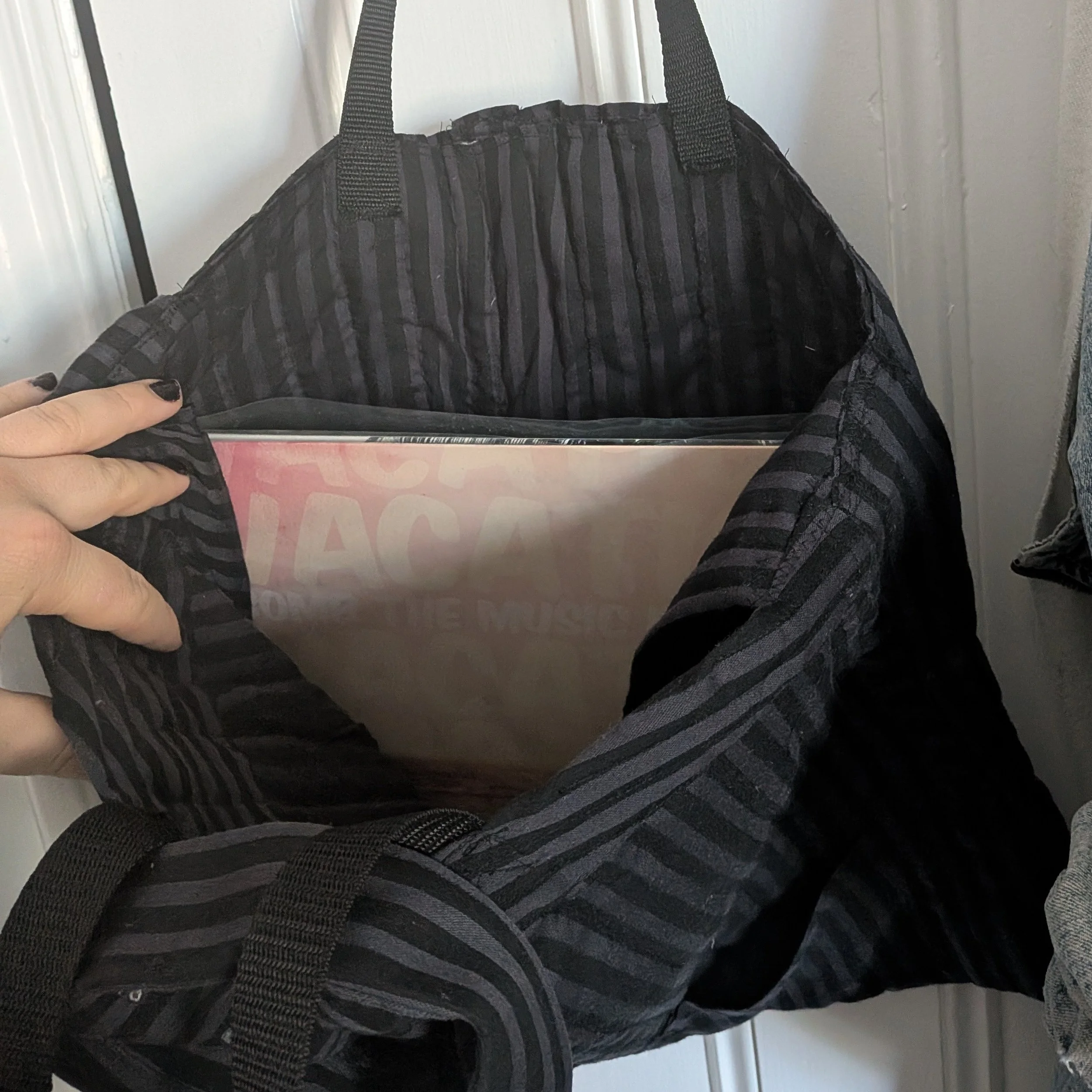 collared button up tote 2.jpg